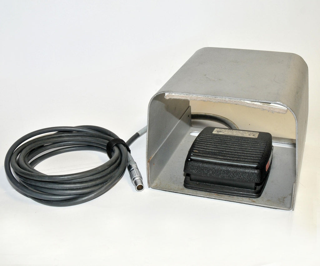Aquiline Linemaster Laser FootSwitch Pedal 974-SWM 4-Pin Cutera XEO Foot Switch