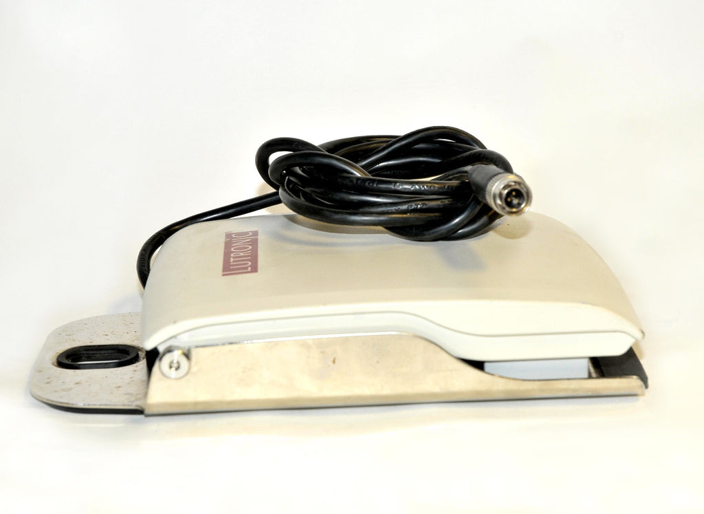 Lutronic Infini RadioFrequency RF FootPedal Foot Switch 971-SWN0210 3 Pin Pedal