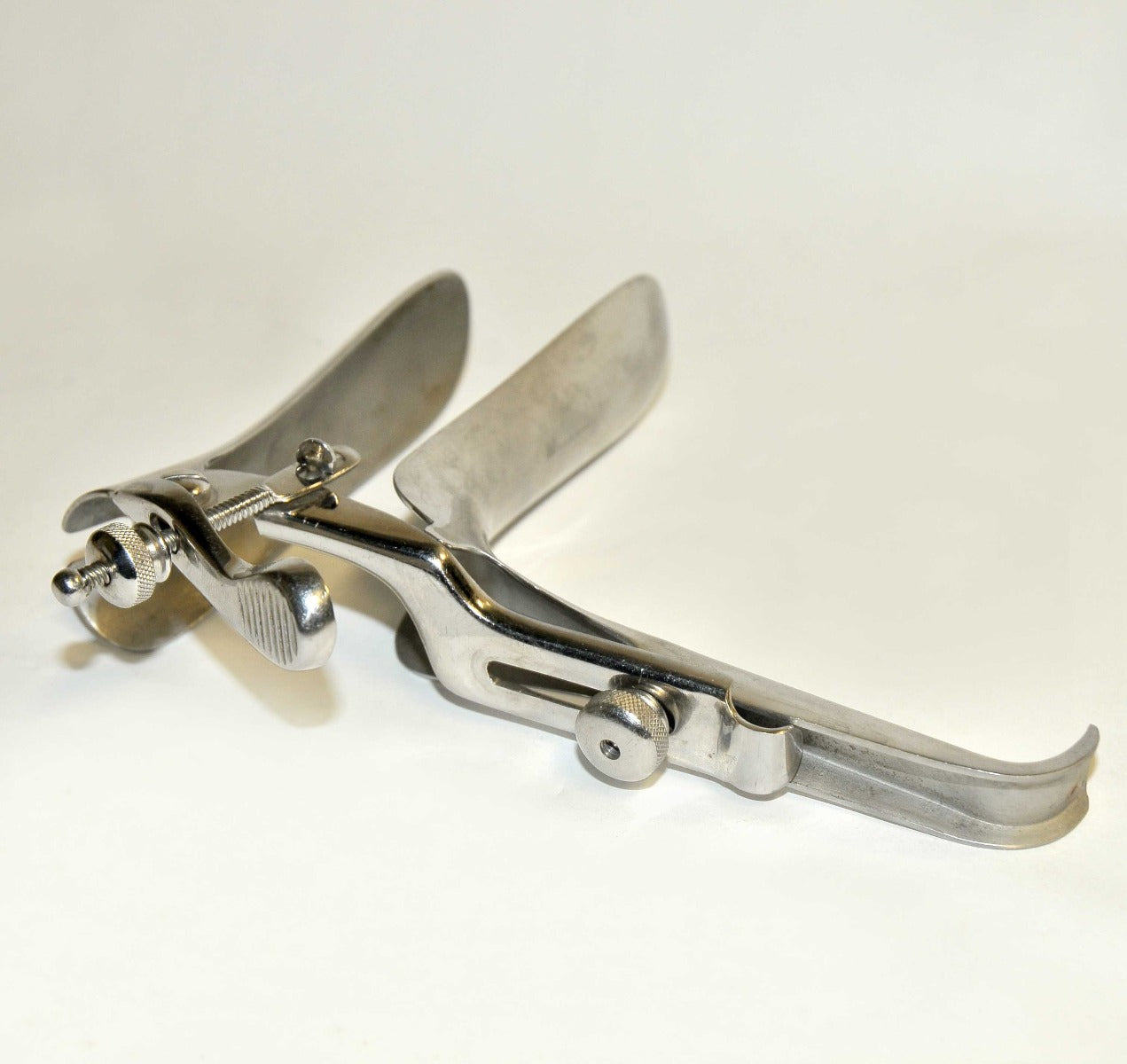 Stainless Steel Vaginal Speculum Adjustable Gynecological Gynocology Tool