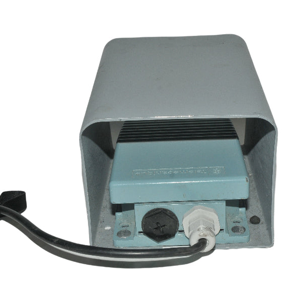 Telemecanique 4-Pin Laser FootSwitch Pedal Electric Foot Switch XPE M110 PARTS