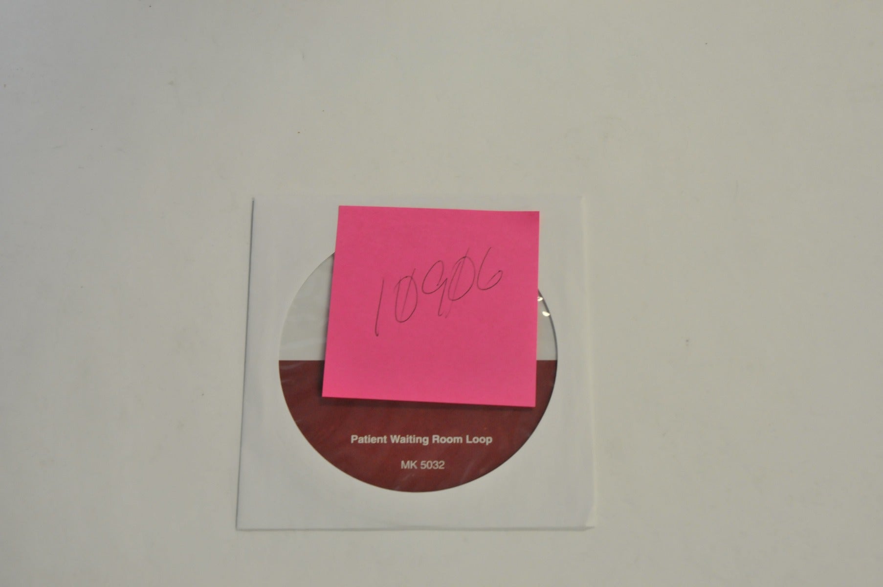Solta Medical Fraxel Patient Waiting Room Loop Office Marketing MK5032 Disk
