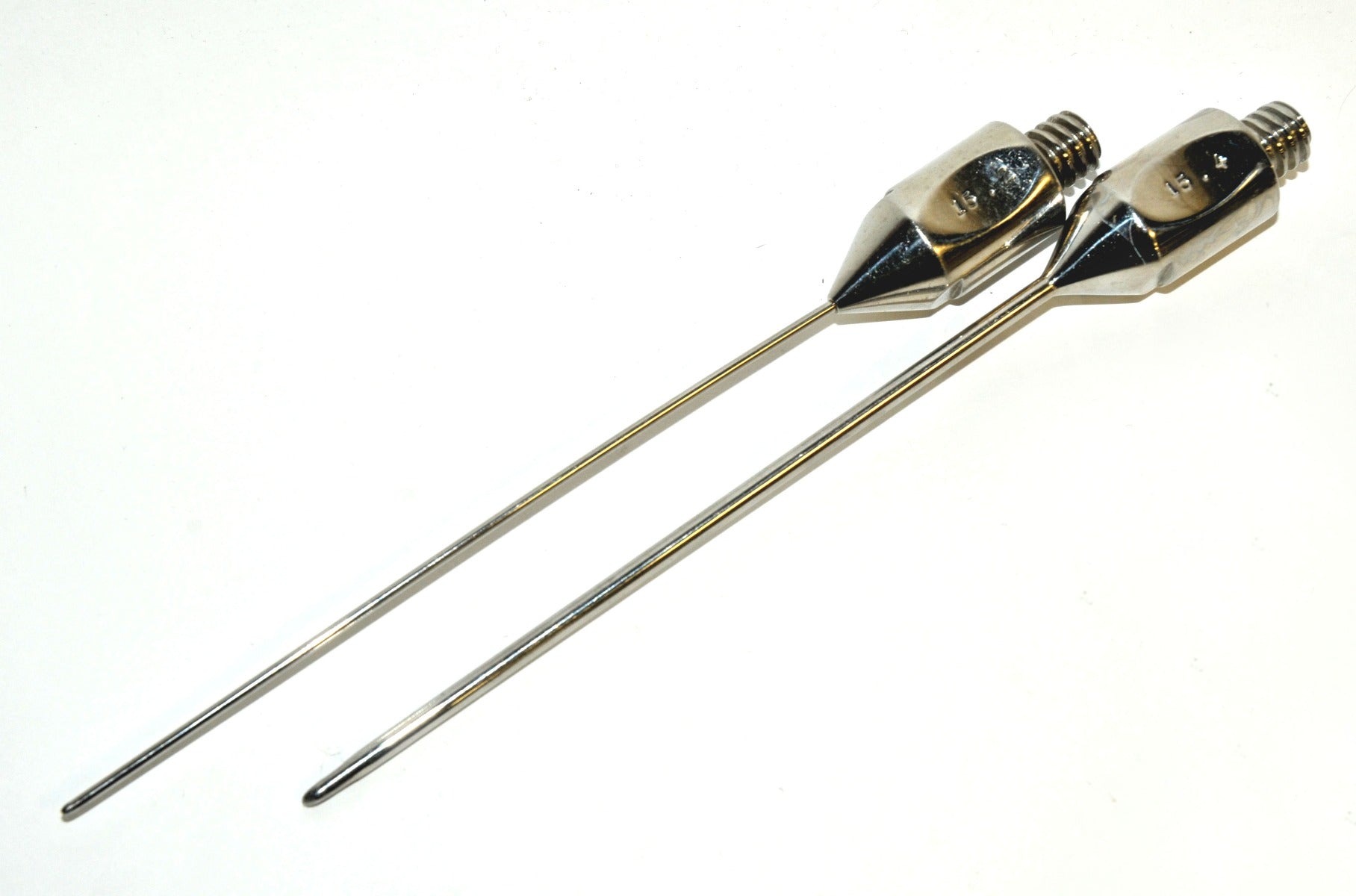 Cannulae Threaded 15.2 15.4 Surgical Instrument Aspiration Suction Cannula x2Pcs