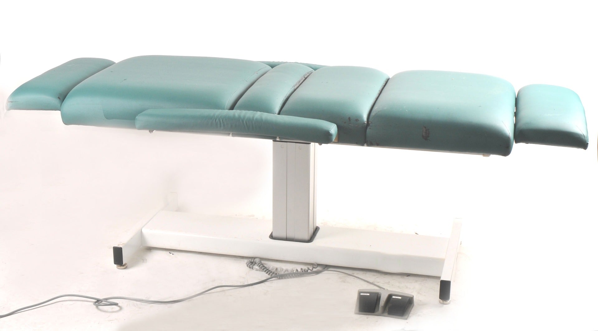 Earthlite Power Adjustable Massage Table Chair w Foot Switch Tattoo Office