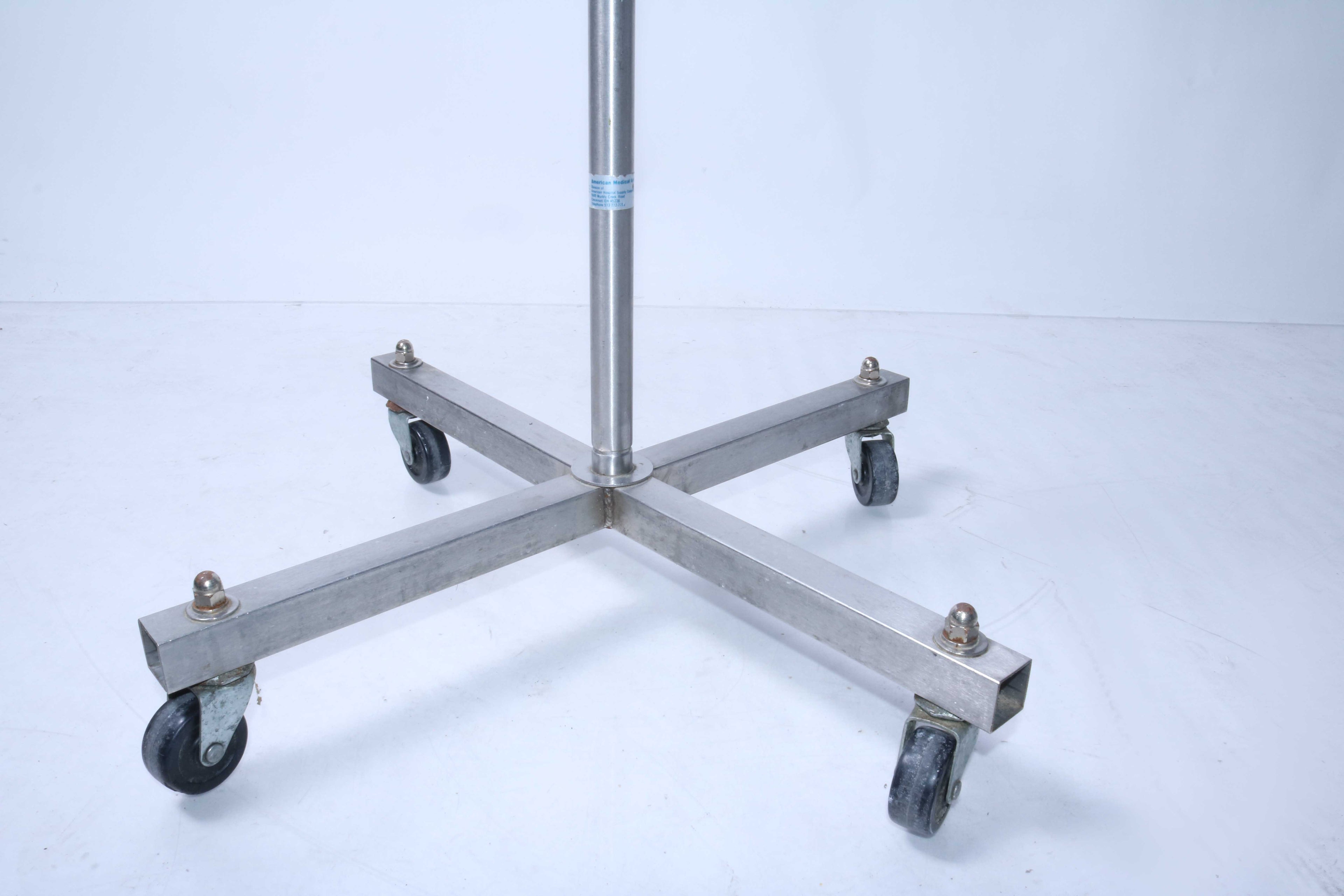 AMS American Medical Systems Manual 63" to 100" Rolling IV Stand Pole