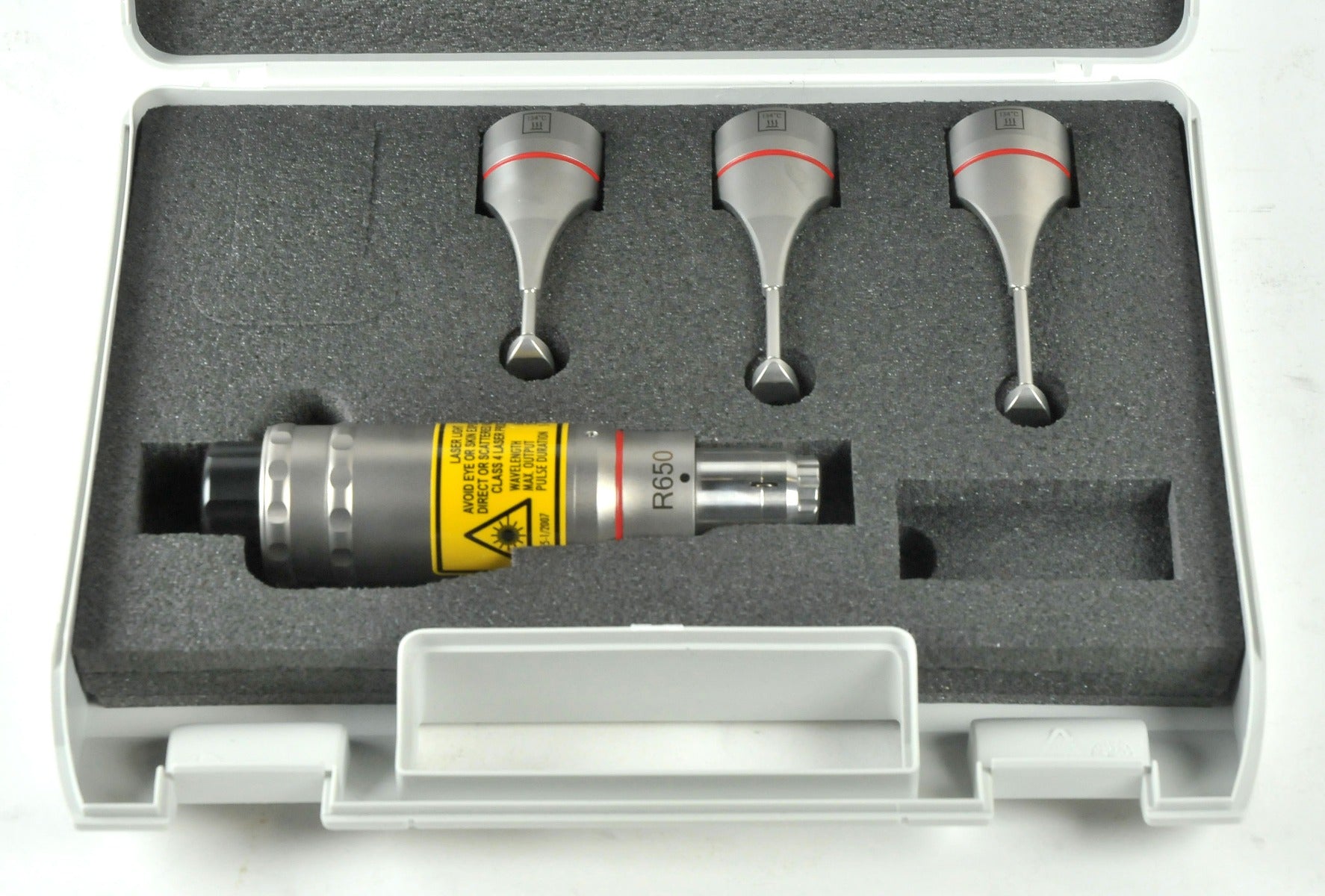 2016 Fotona QX Max Q-Switched Nd:YAG Pigmented Lesions Tattoo Removal Laser System