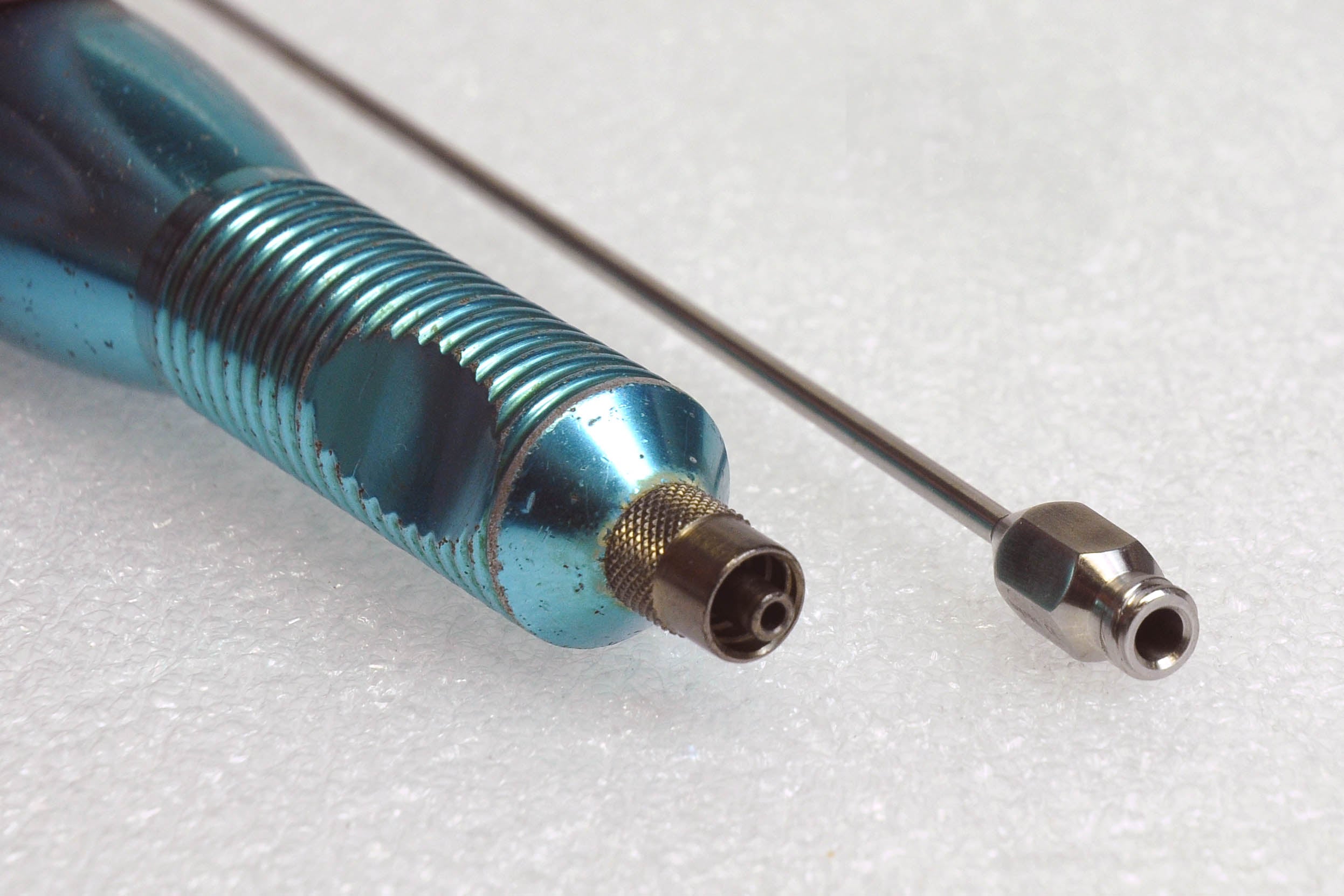 K.M.I. HandPiece Cannula Needle Handle Blue Metal Hand Piece KMI Canula