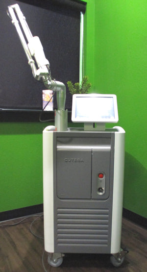2016 Cutera EnLIGHTen Tattoo Removal Laser System 1064nm 532nm Nd:YAG Excellent!