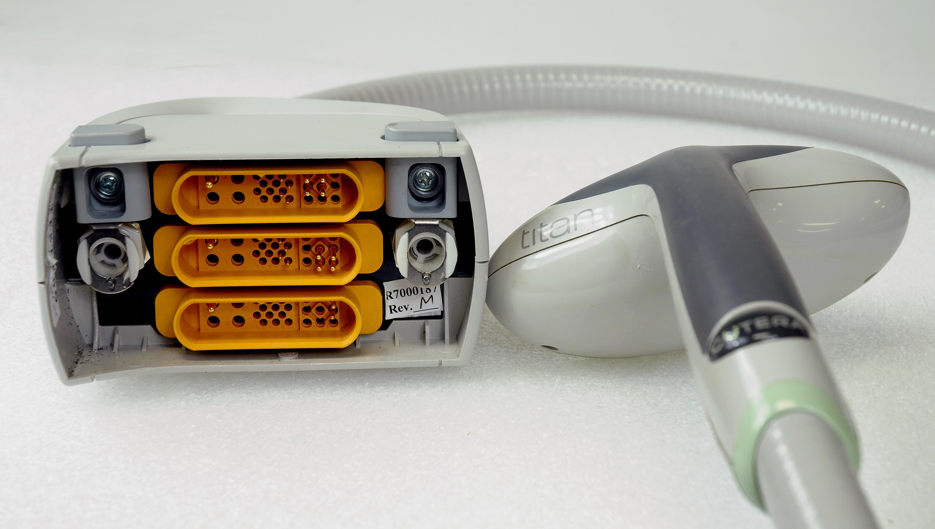 2004 Cutera XEO Laser System IPL Nd:YAG 1064 Titan lp560 Hair Removal Lesions HR