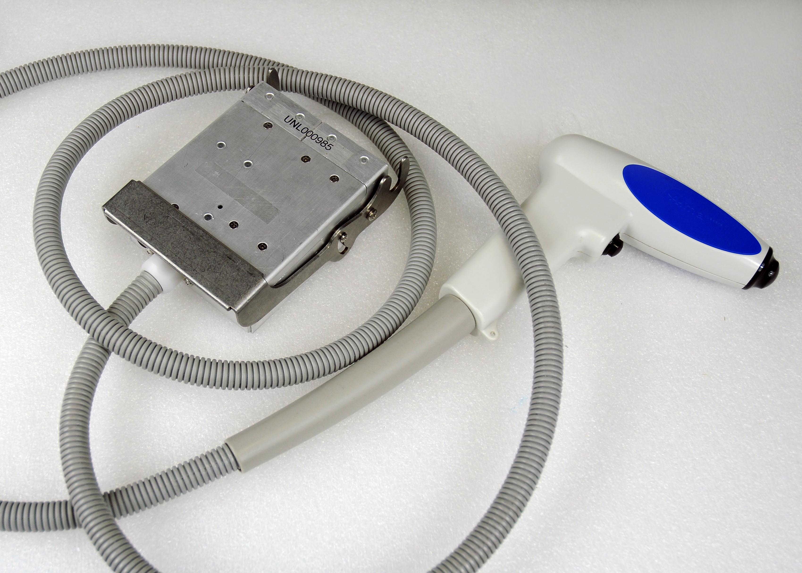 Alma Accent XL Laser w 2 HandPieces: BiPolar UniLarge Cellulite Reduction 2008