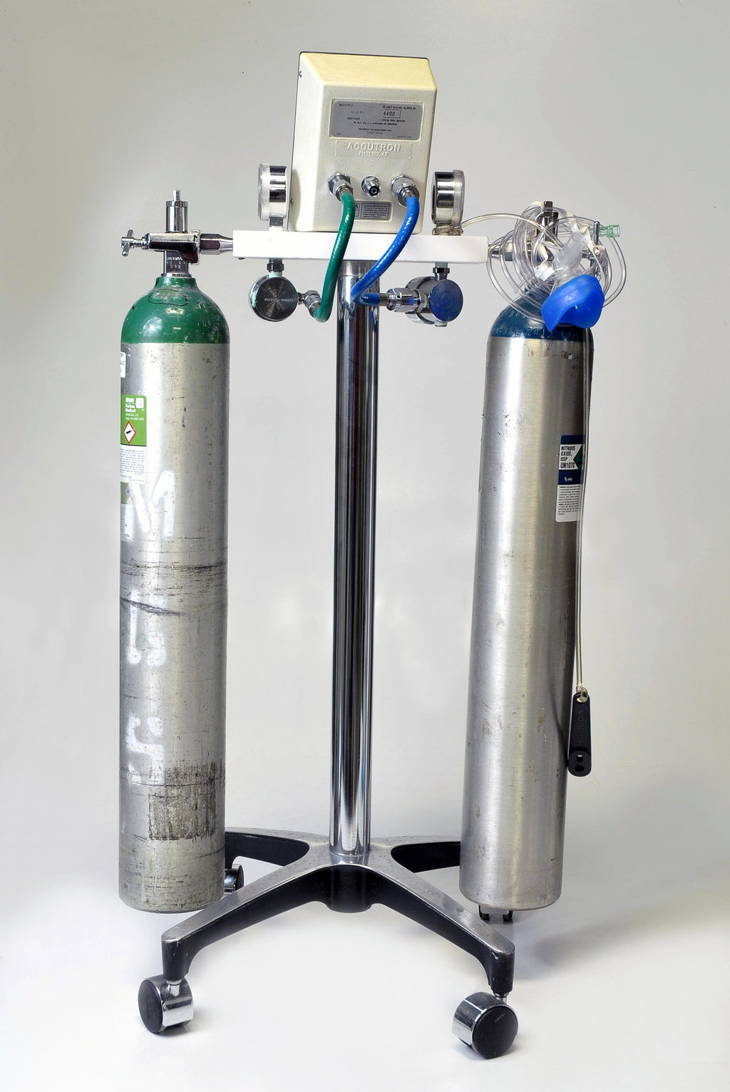 Accutron Alpha III Dental Nitrous Oxide Flowmeter 2 Tanks Mobile Stand Portable