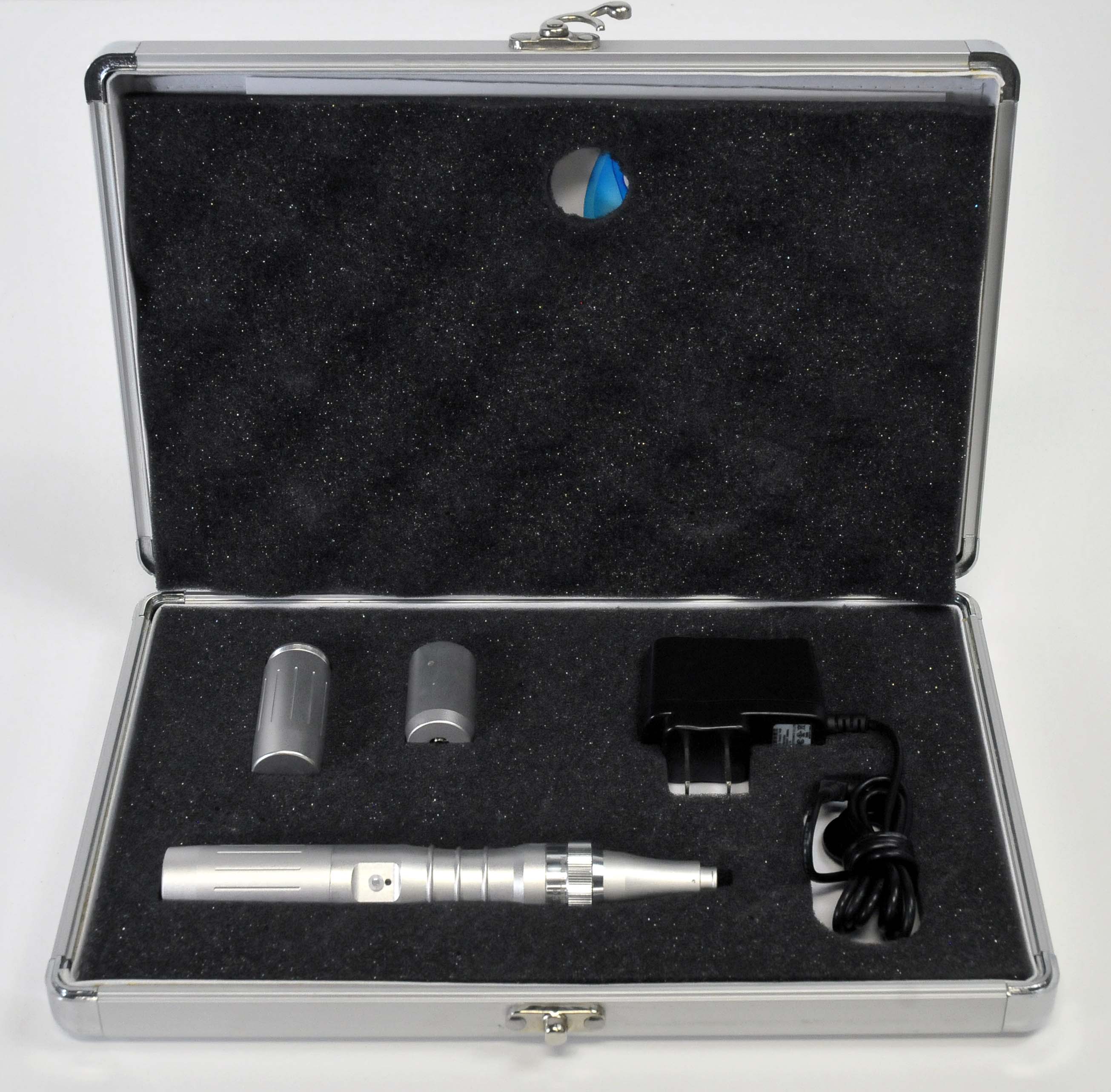 Eclipse Aesthetics Elite MicroPen Kit - 1 Silver Micro-Needling Pen DEMO w/Case