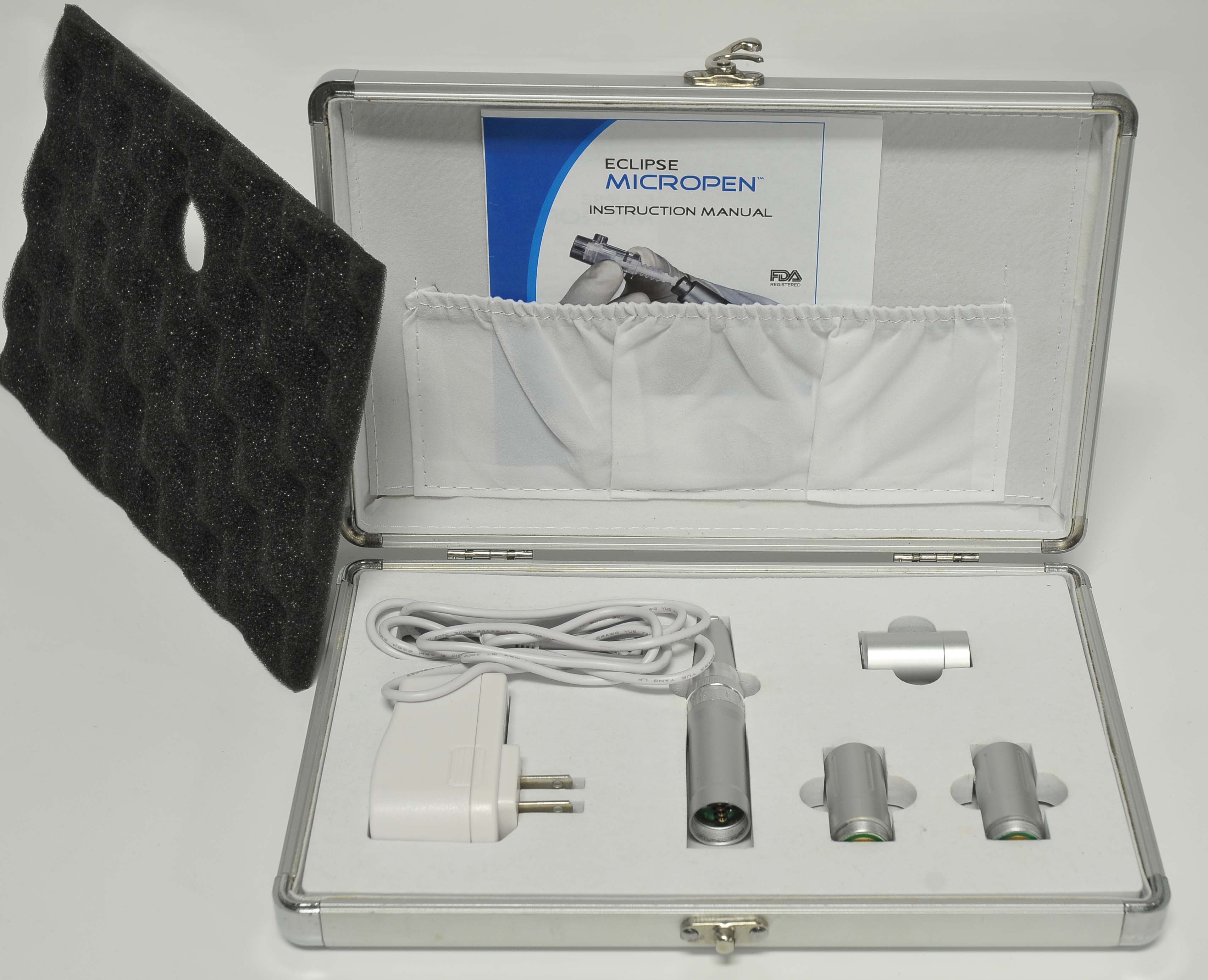 MicroPen Kit - Eclipse Aesthetics Silver MicroNeedling Pen - DEMO Micro - w/Case