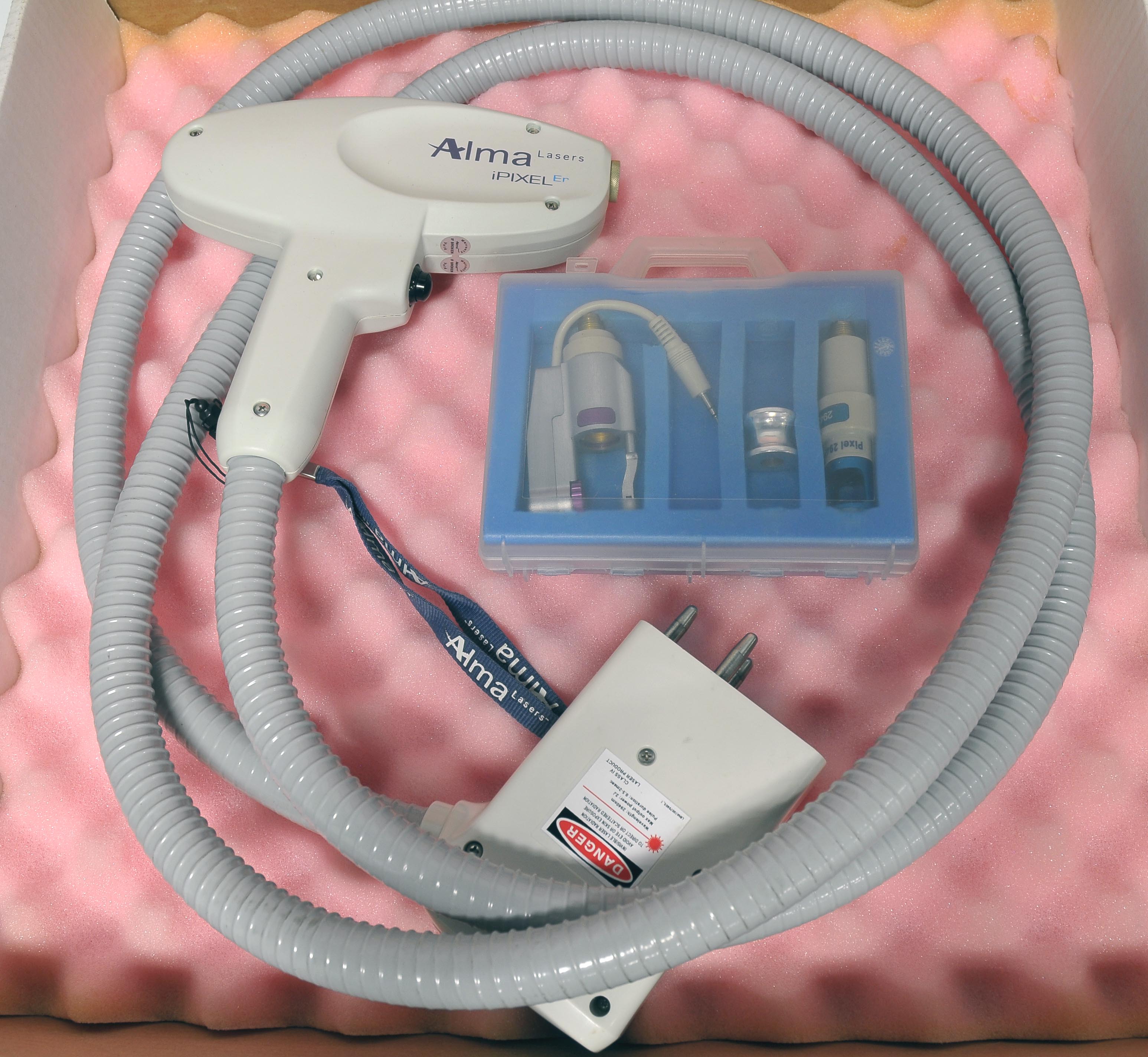 2012 Alma Harmony XL Laser iPixel Hand Piece Er Erbium Tips: Yag 2940 7x7 Roller
