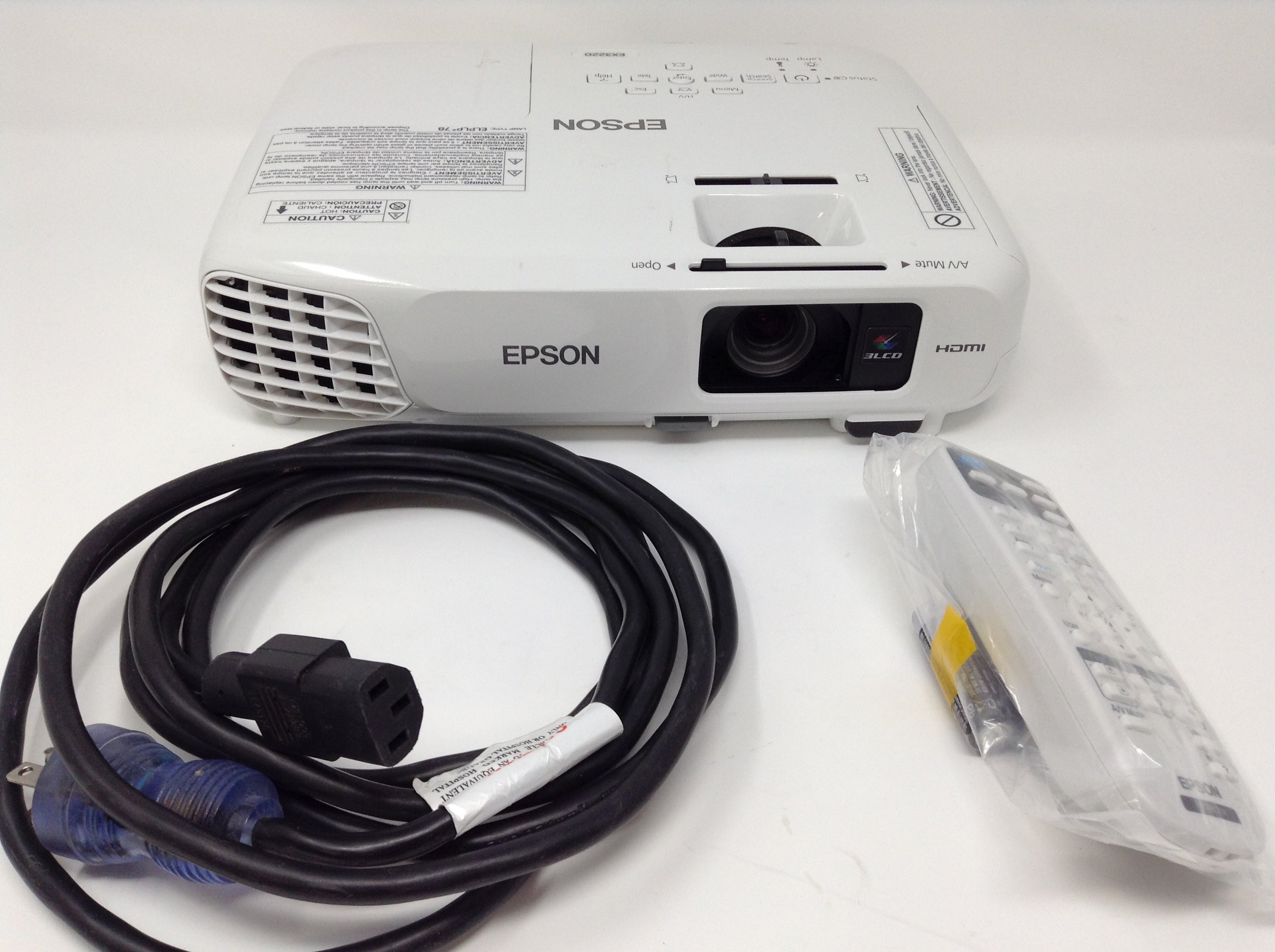 Epson EX3220 HDMI Portable SCGA Projector H552A 3000 Lumens