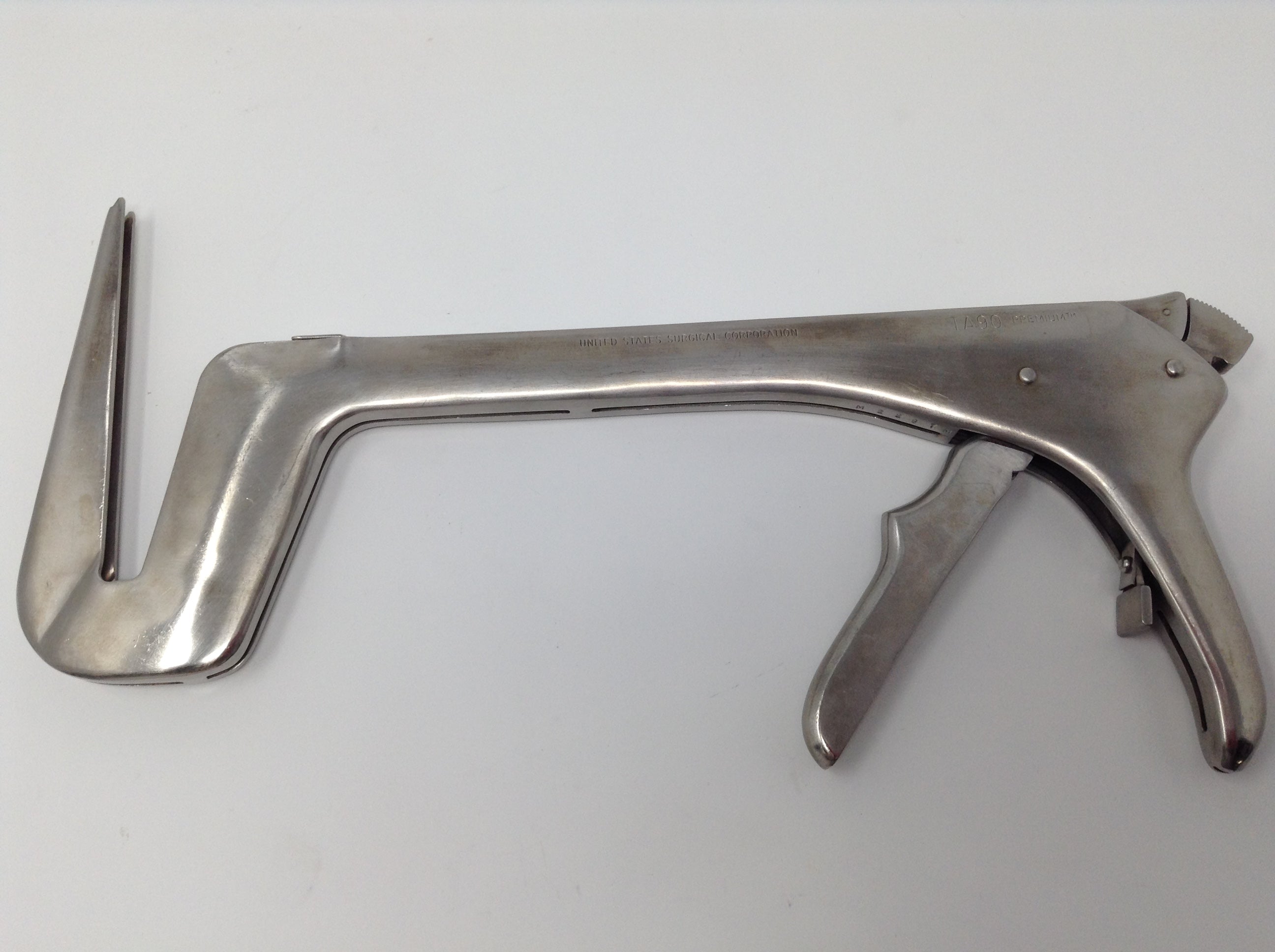 United States Surgical Corporation TA90 Auto Suture Premium 90 Reusable Stapler