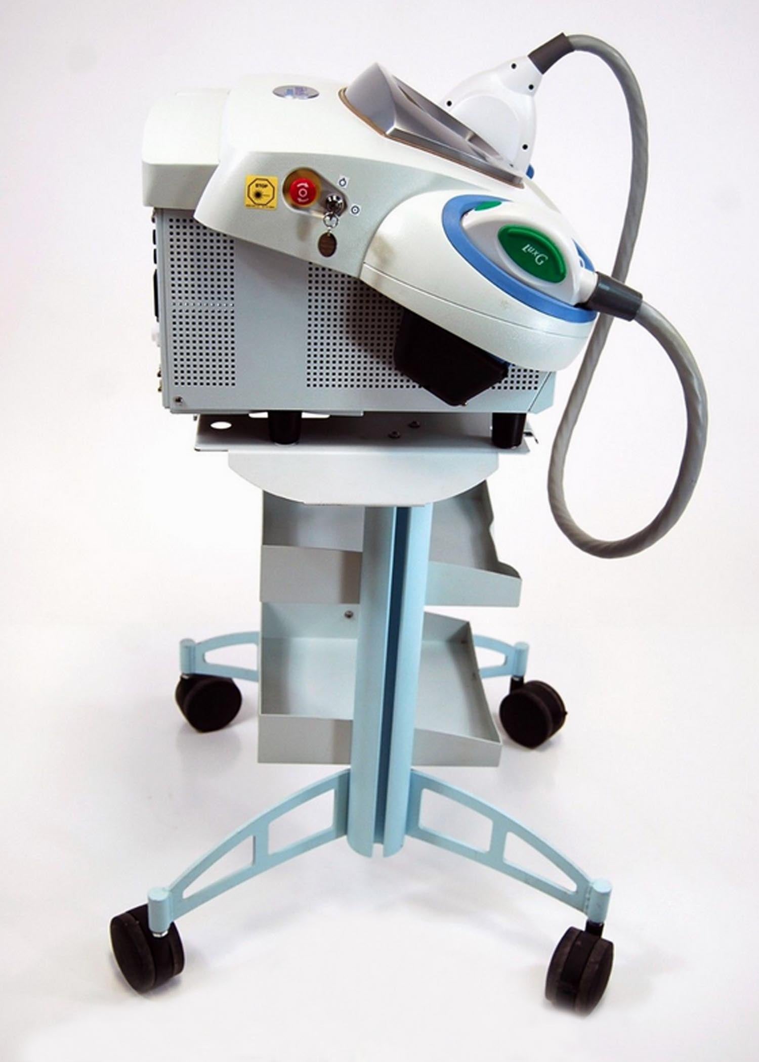 Palomar StarLux 300 IPL System Lux G Rs Y 1540 Fractional Laser 2007 Cynosure