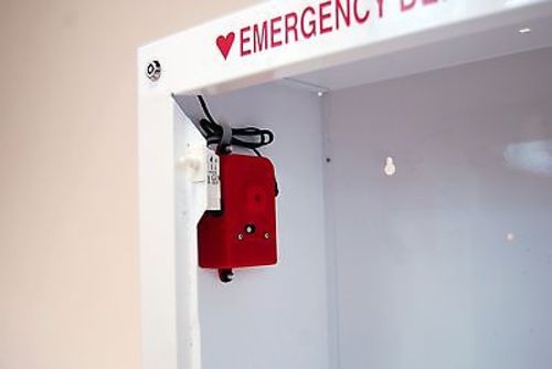 Zoll Metal AED Emergency 17.5 Surface Mount Alarm Standard Wall Cabinet Alarmed