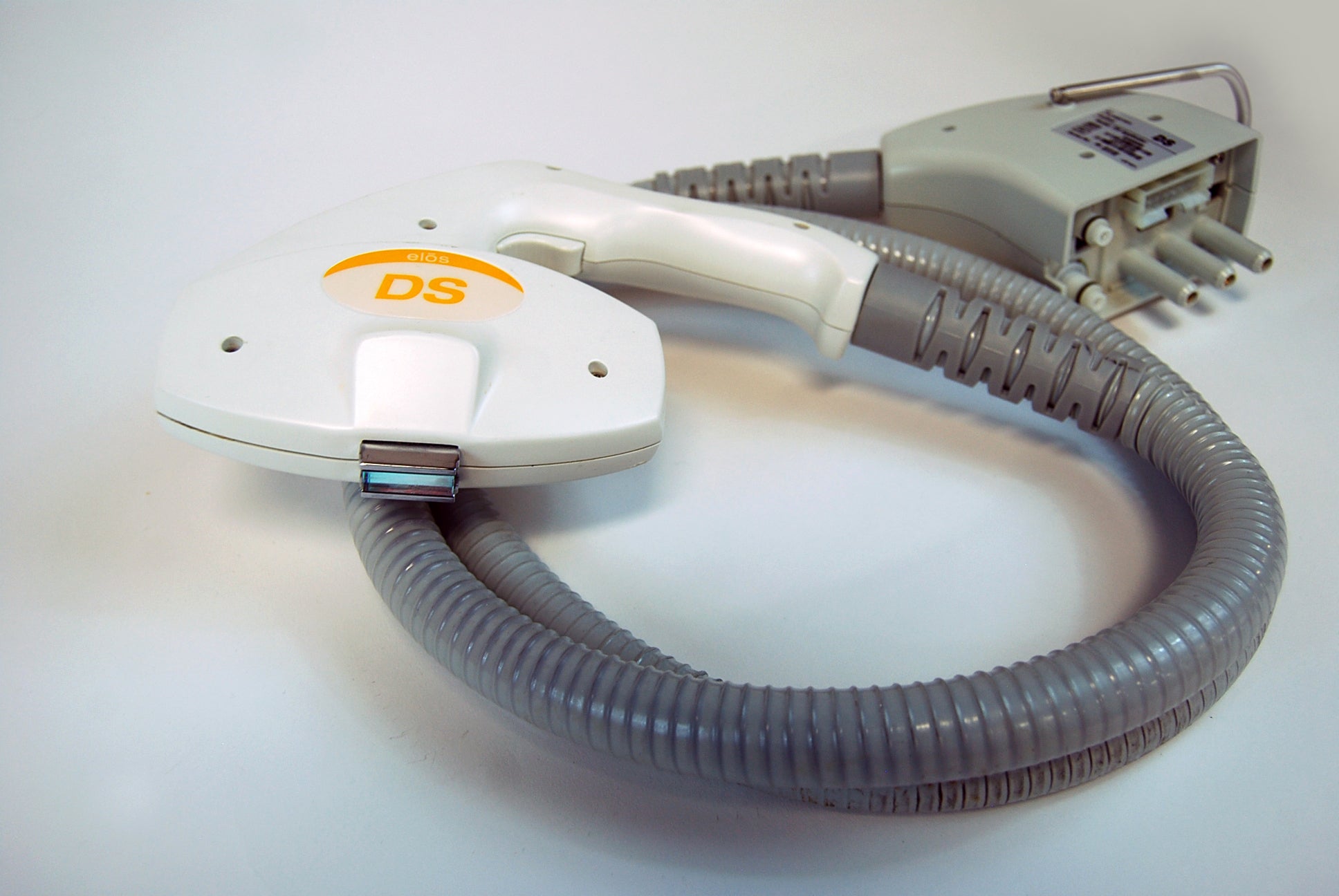 Syneron E-Light Skin-Tighten Laser RF Enabled DS SR Fotofacial ELOS Elight 2005