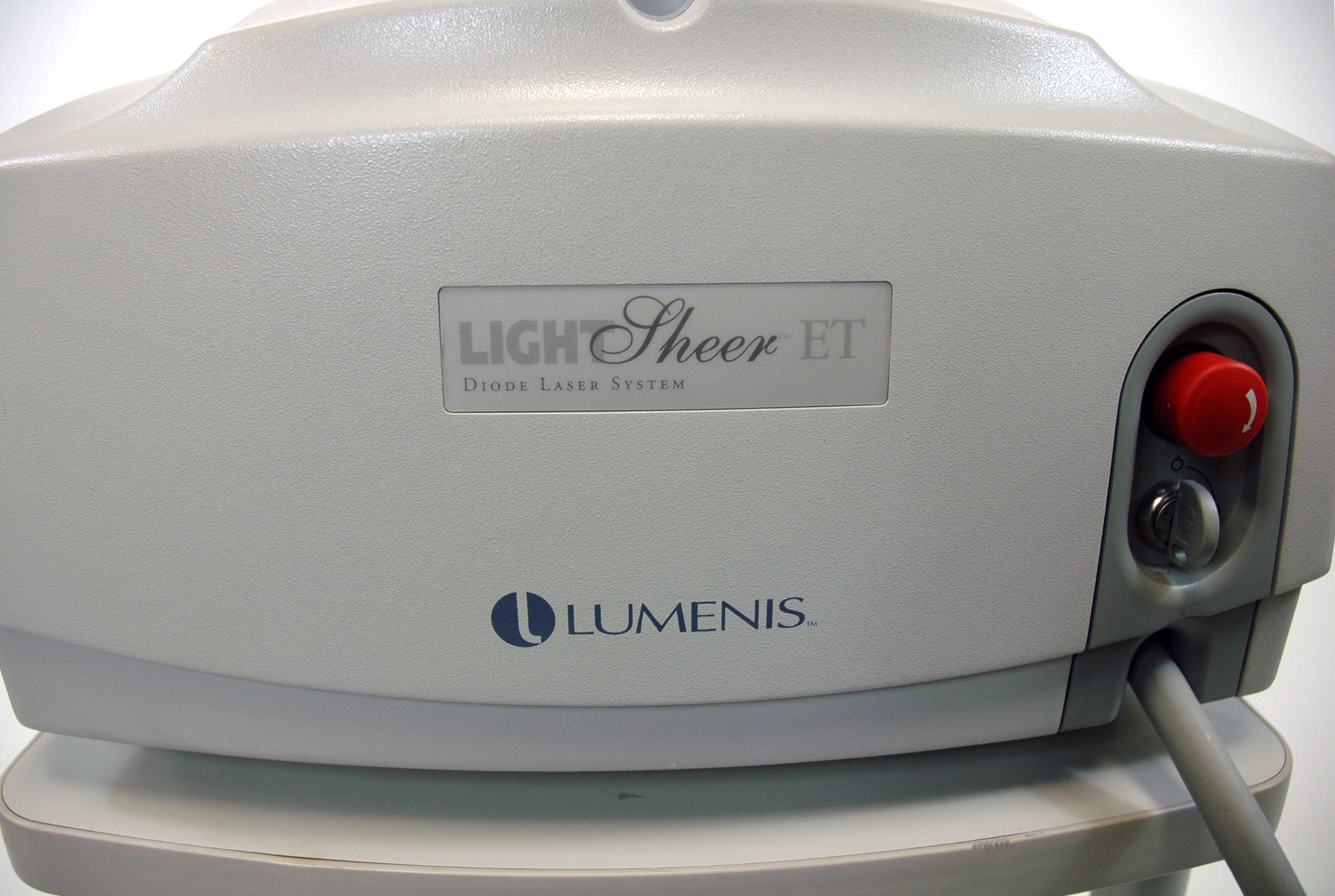 Lumenis LightSheer ET 400 Hair Reduction Diode Laser 2004 T3415 & Cart