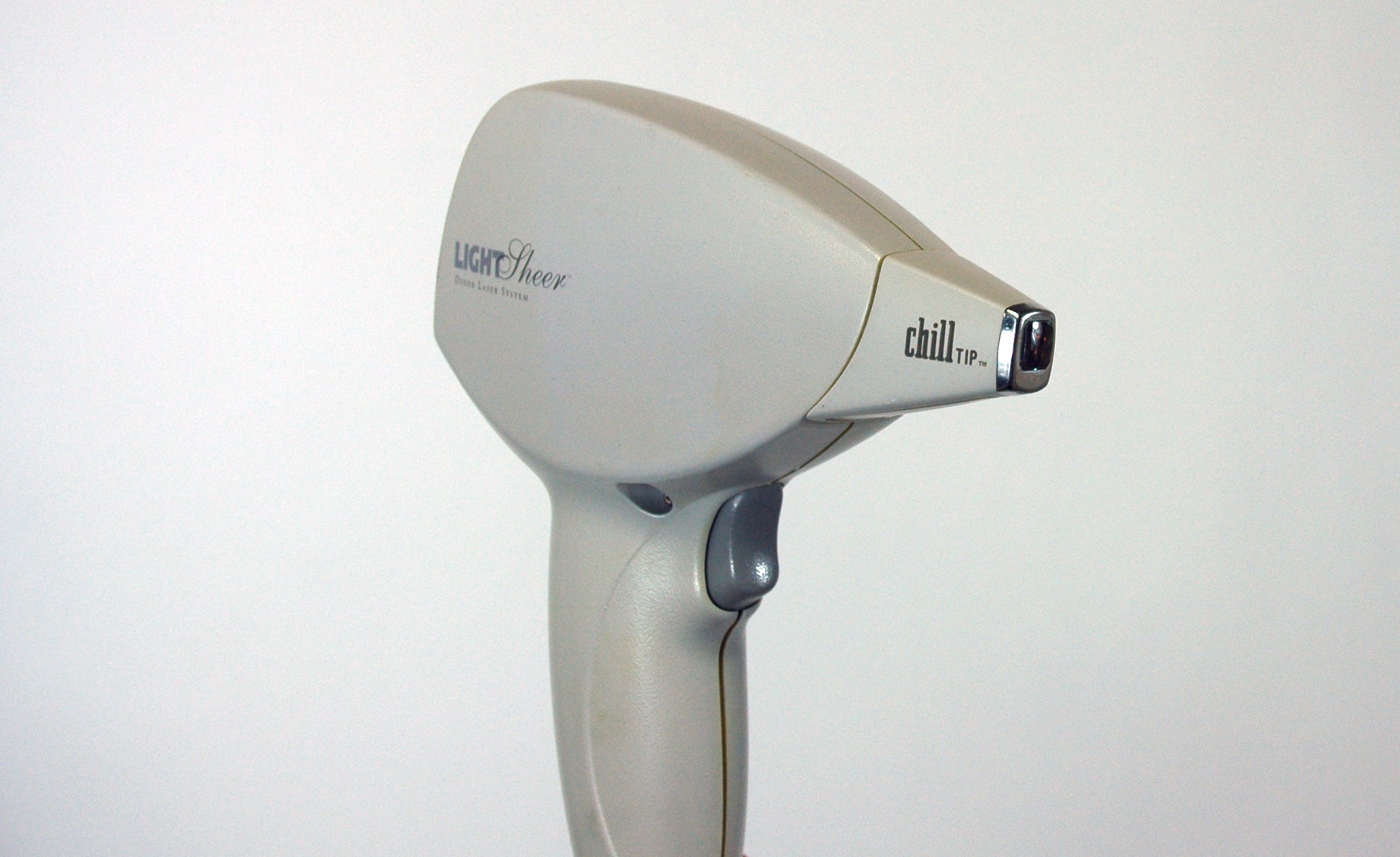 Lumenis LightSheer ET 400 Hair Reduction Diode Laser 2004 T3415 & Cart