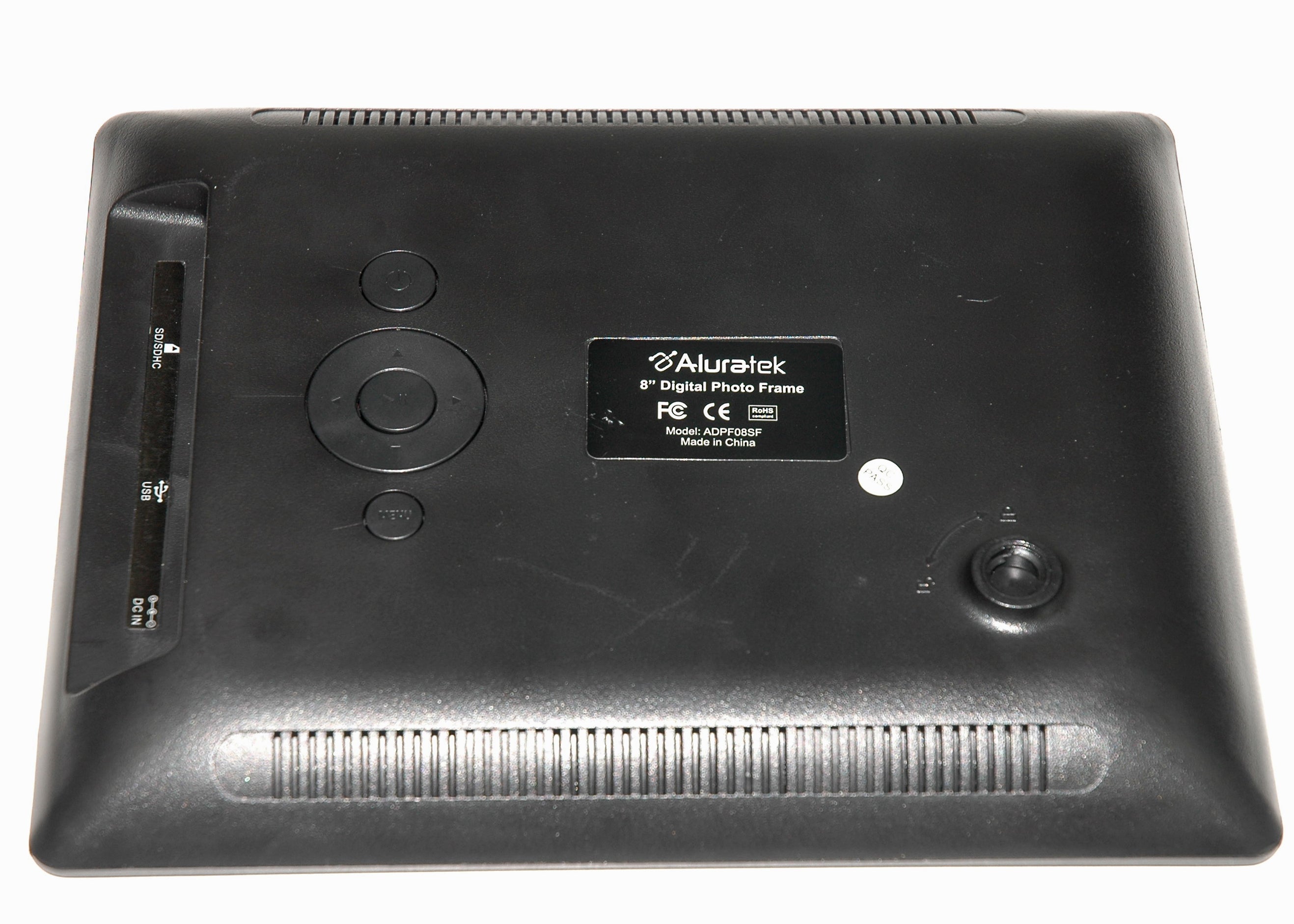 Aluratek ADPF08SF 8" Digital Photo Frame w 2GB SD Card - Picture Viewer