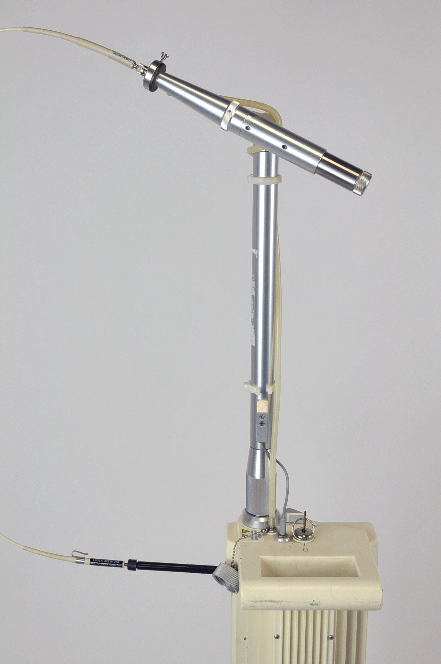 Lumenis Luxar CO2 Laser System LX-20 PARTS ONLY ** AS IS **
