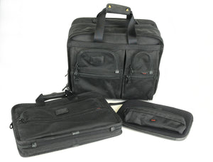 Tumi Black Short Trip Business Travel Wheeled Luggage Case Packing Bag Suitcase