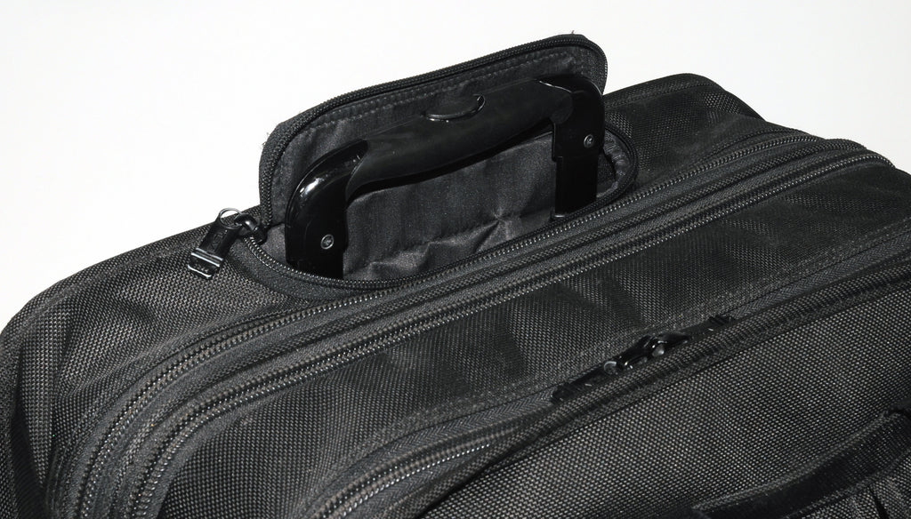 Tumi Black Short Trip Business Travel Wheeled Luggage Case Packing Bag Suitcase