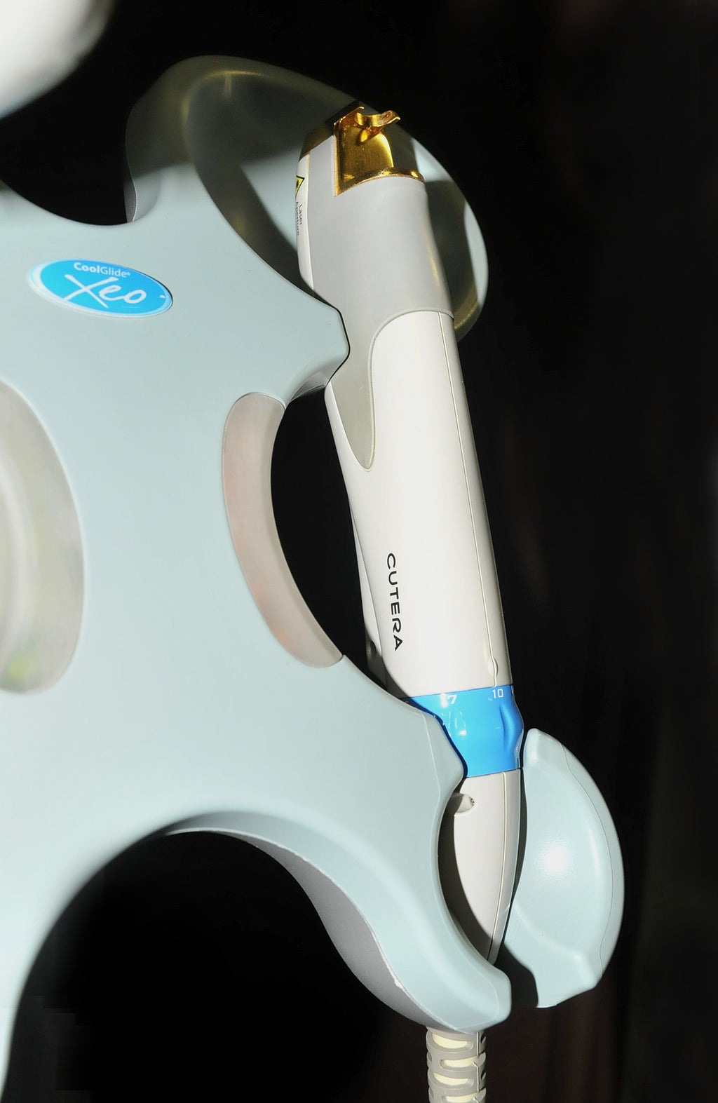 2006 Cutera XEO CoolGlide Laser IPL System 4 HP's: LP560 Titan V XL Nd:YAG 1064