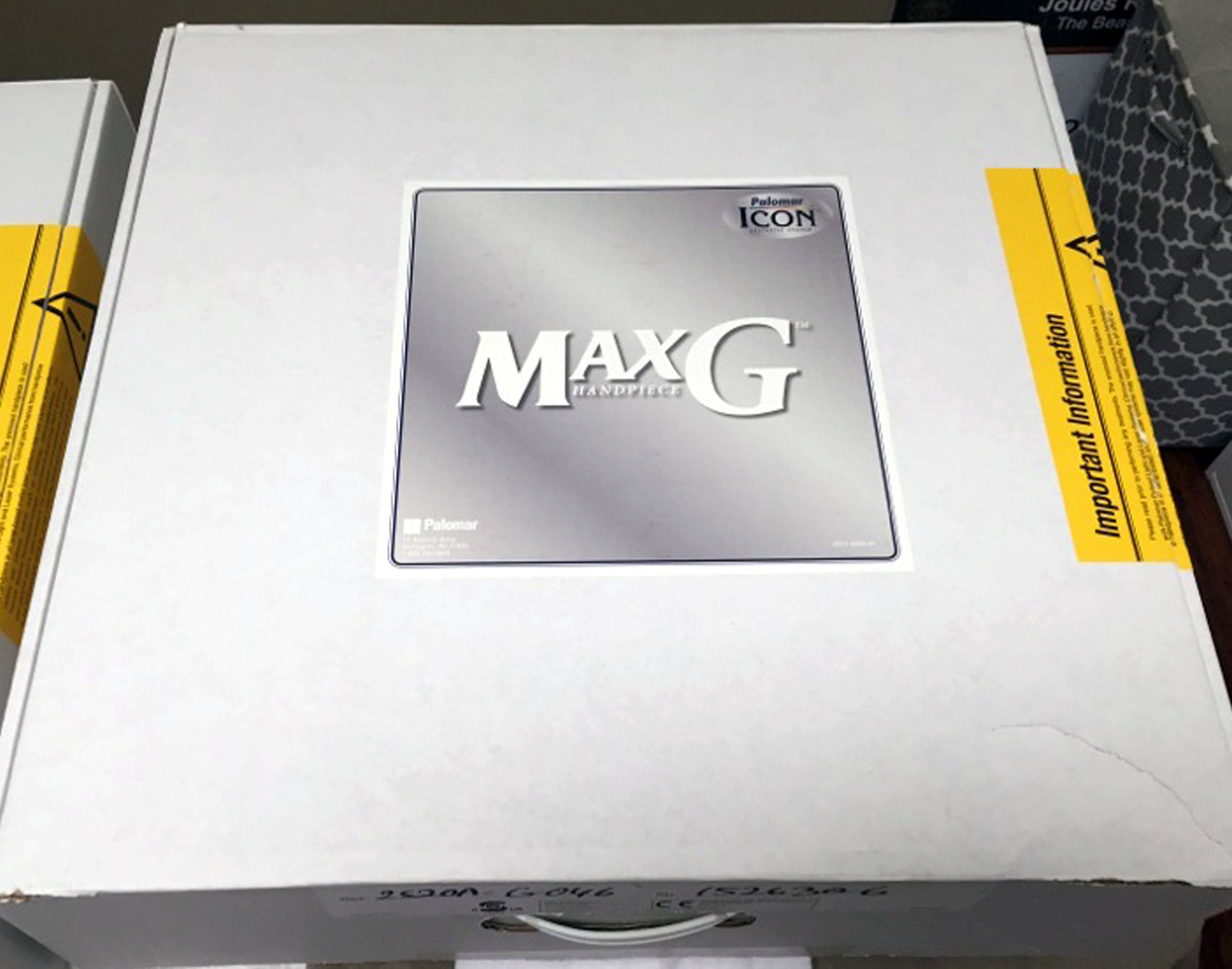 2013 Cynosure Palomar ICON Laser System MaxR MaxG MaxYs HandPieces Max G R Ys