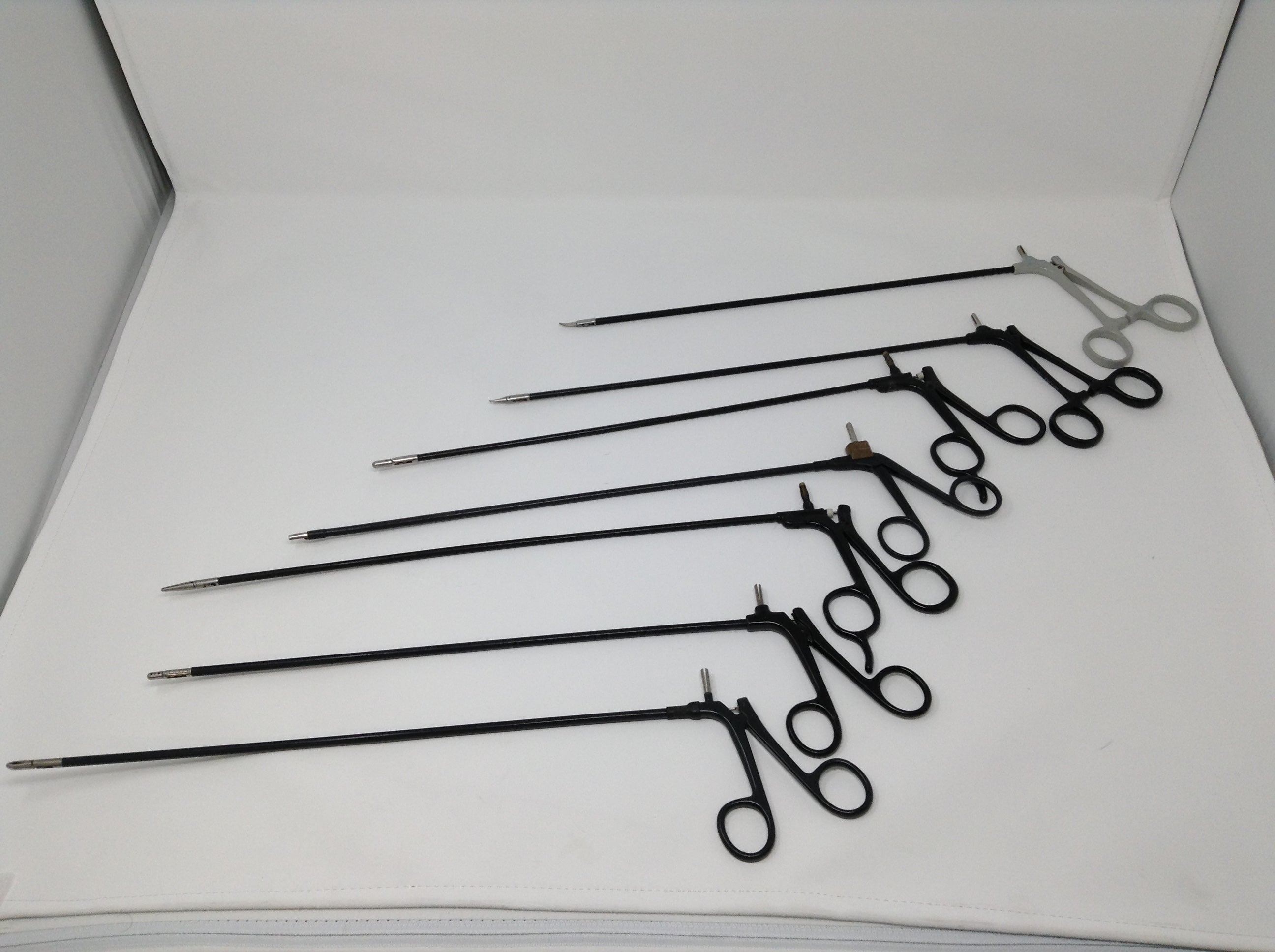 R. Wolf Lap Laparoscopic Forceps / Scissors Biopsy Grasping Set of 7 Pieces