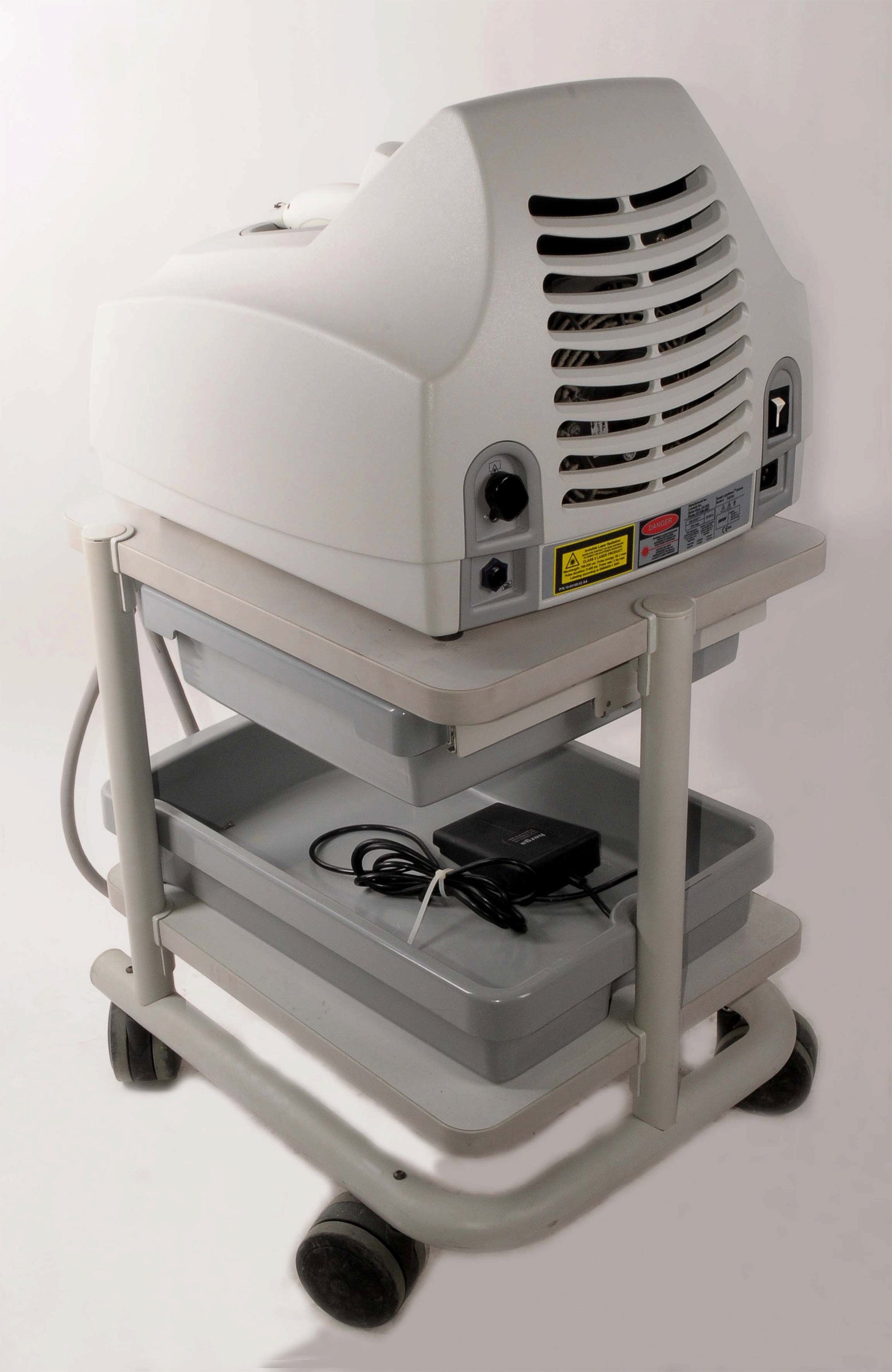 2006 Lumenis LightSheer ET Hair Reduction Diode Laser System Light Sheer w Cart