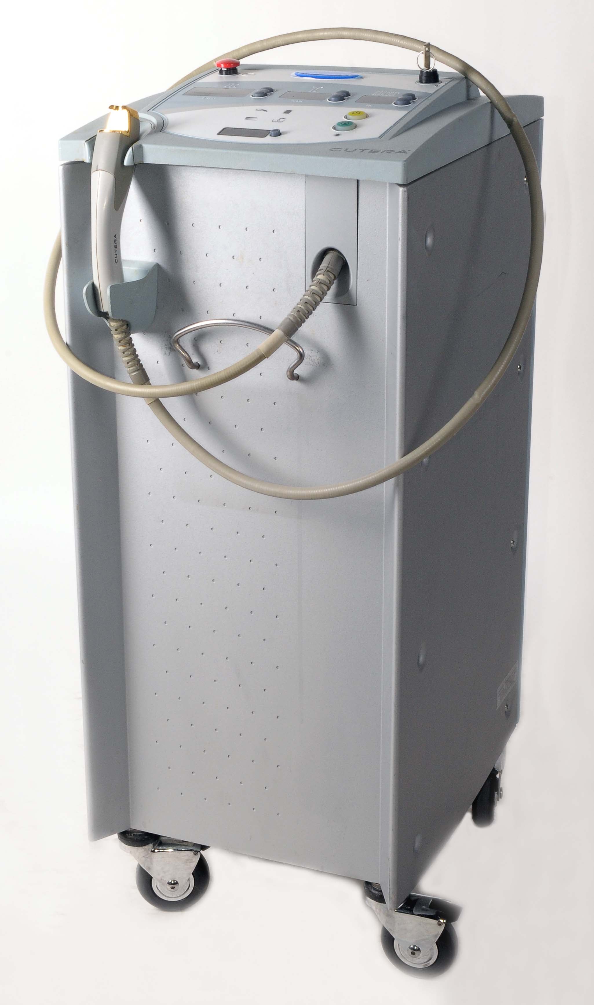 2006 Cutera CoolGlide CV Long Pulse Laser Nd:YAG 1064nm Hair Removal HR