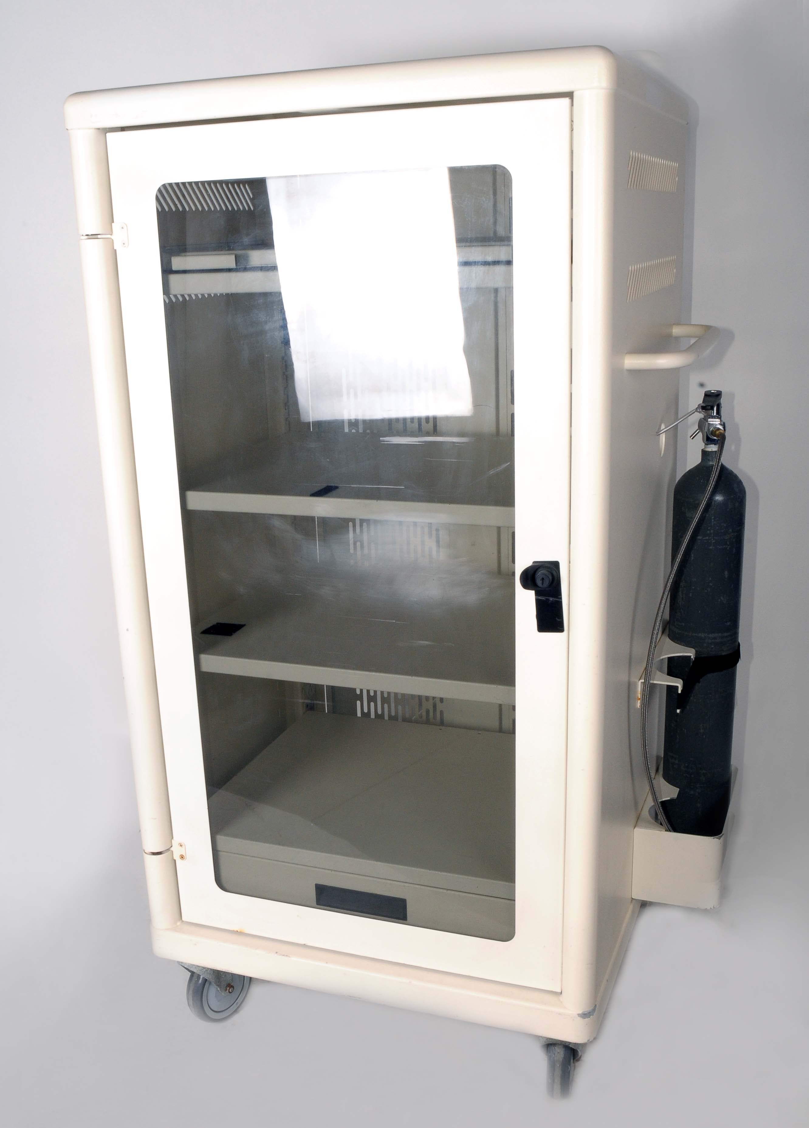Stryker Endoscopy Metal Video Cabinet Rolling Medical Cart Multispecialty Office