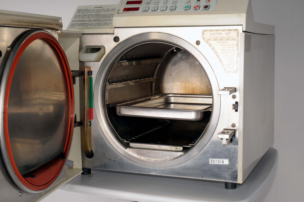 Midmark Ritter M11 Autoclave Ultraclave Sterilizer Steam Chamber M 11 w/ 2 Trays
