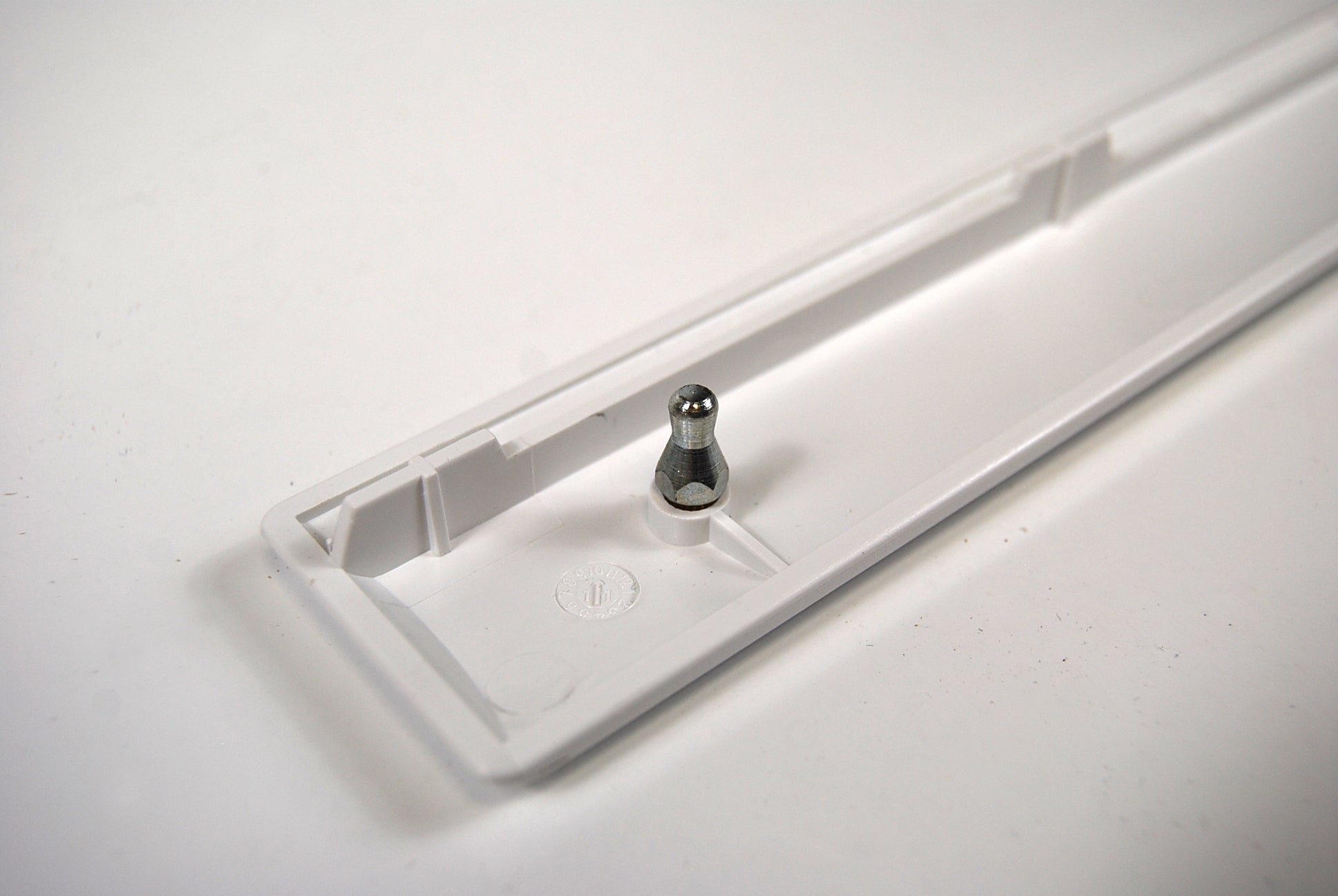 Cynosure PALOMAR Icon Laser Replacement Side Slat OEM 37.5cm x 4cm Plastic White