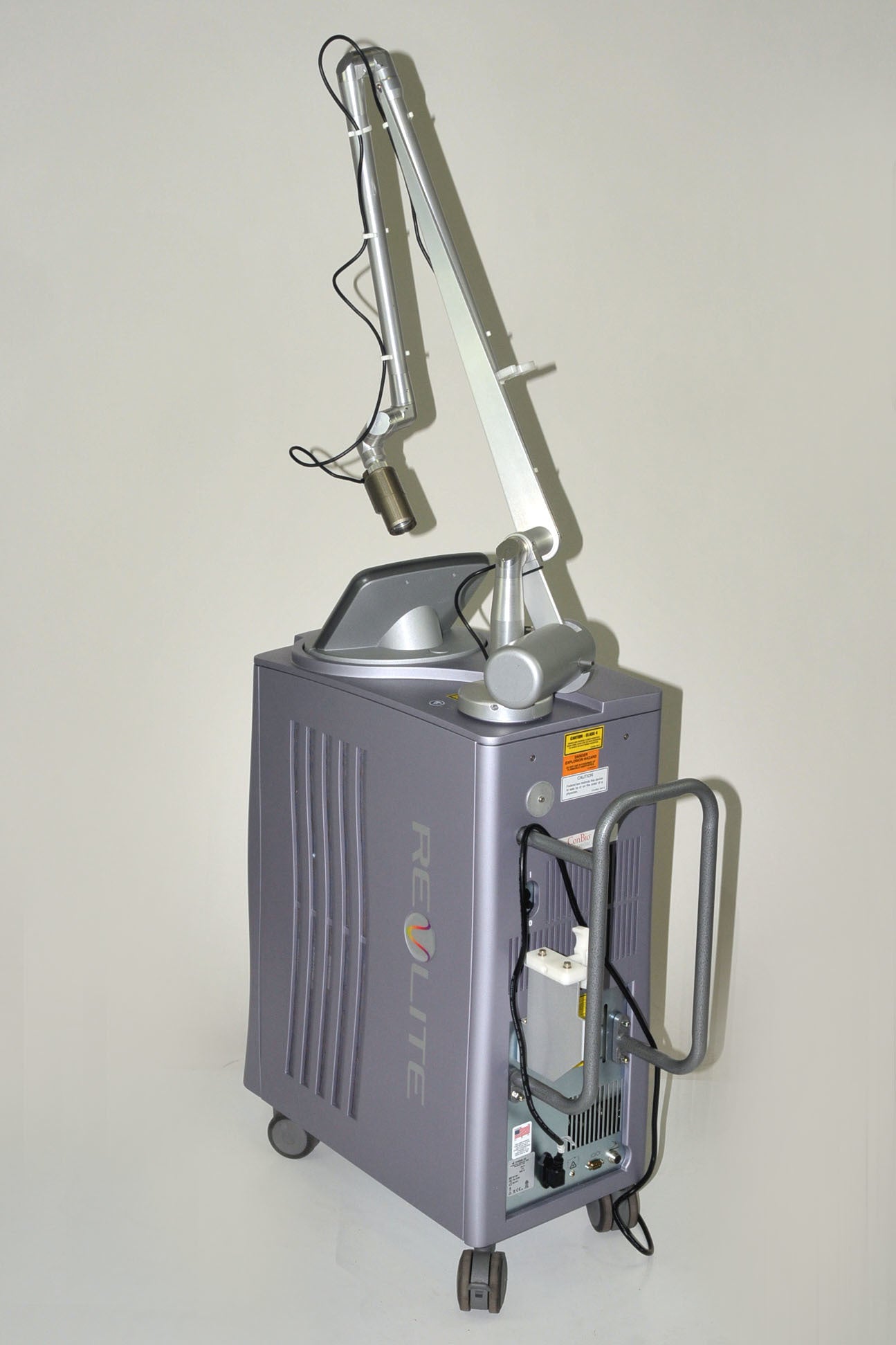 2013 Cynosure Hoya Conbio Con Bio Revlite Rev Lite Si Q-Switch Laser Tattoo 1064