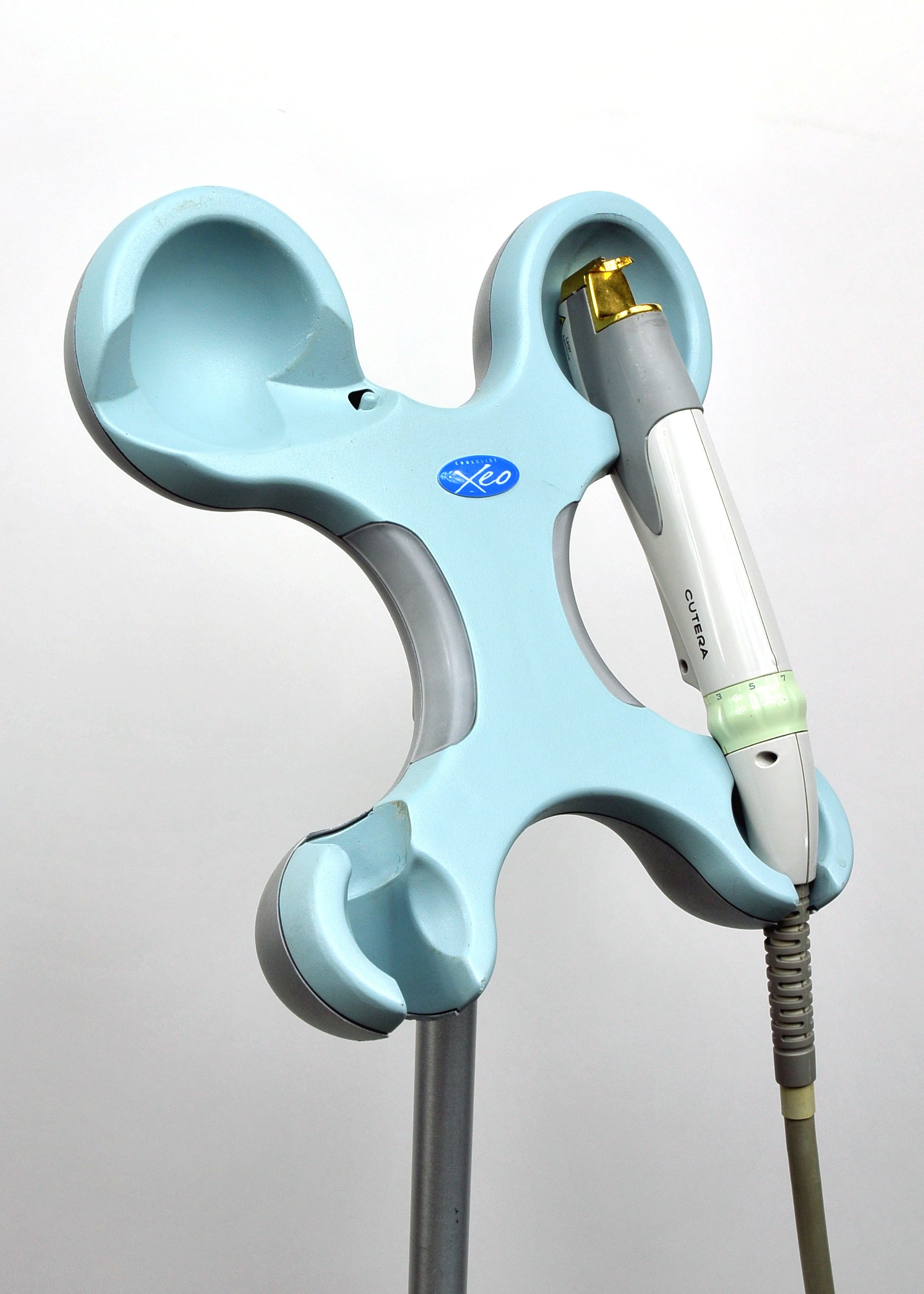 2003 Cutera XEO CoolGlide GENESIS IPL Nd:YAG Laser 1064 Cool Glide