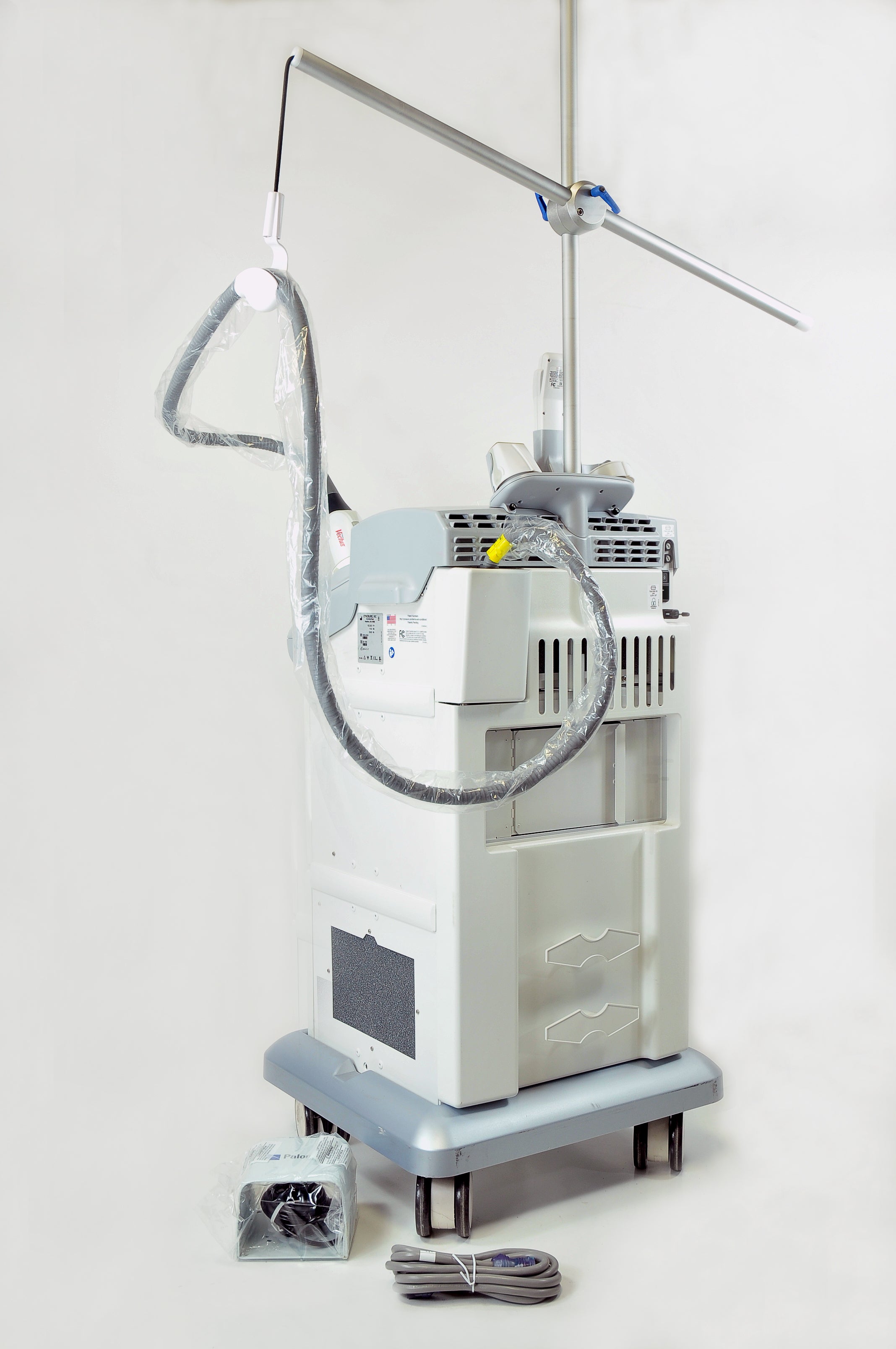 Cynosure Palomar Vectus Laser, Hair Removal 810 Diode Skintel - 2014 - Low Shots