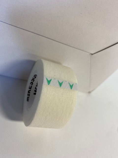Surgical White Tapes Paper Soft & Conformable (2.5 cm x 9.1 m) 12 rolls per box