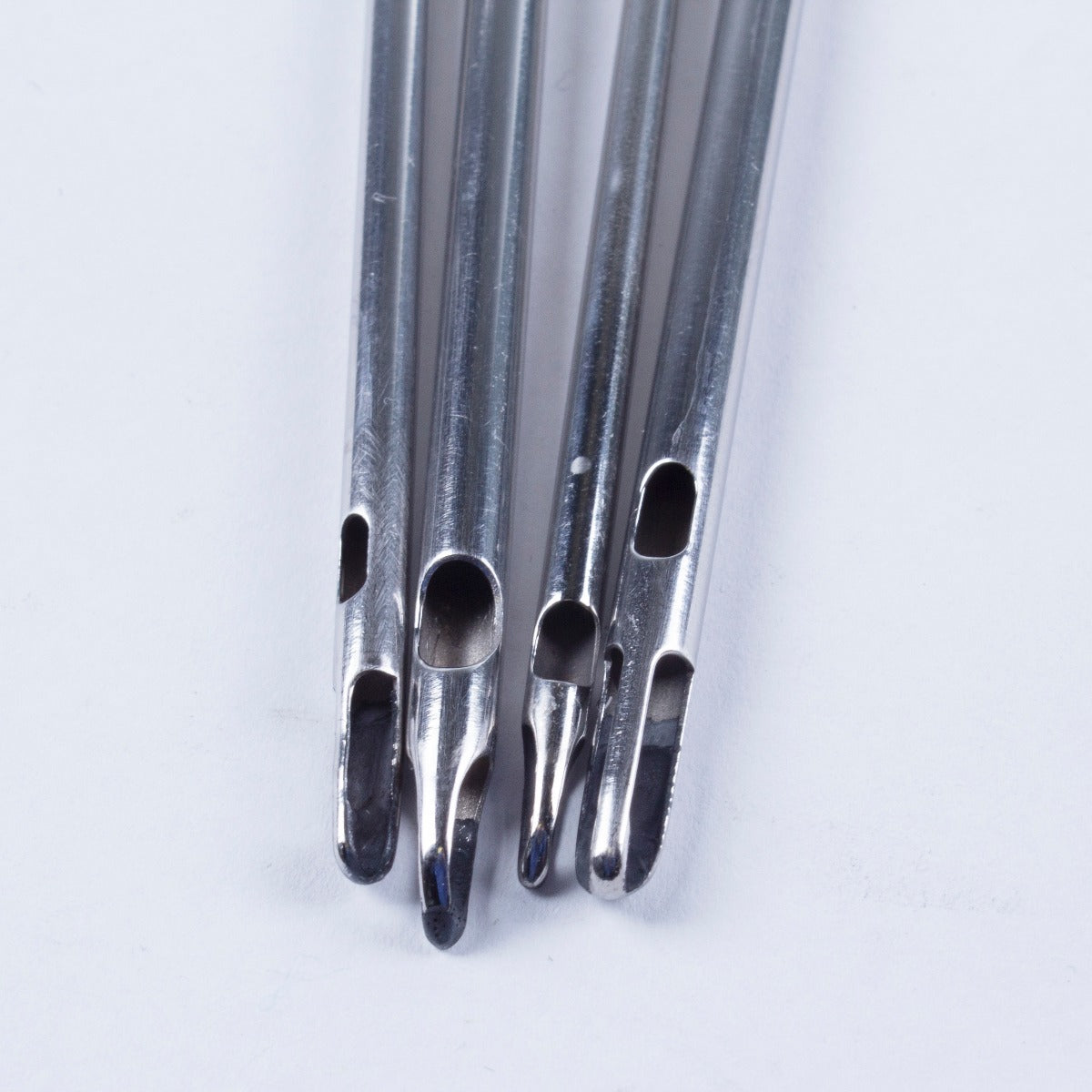 Lot of 4 Large Quick Screw Triport Cannulas 30x4 25x3.5 35x4 30x3 w/ 1 Handle