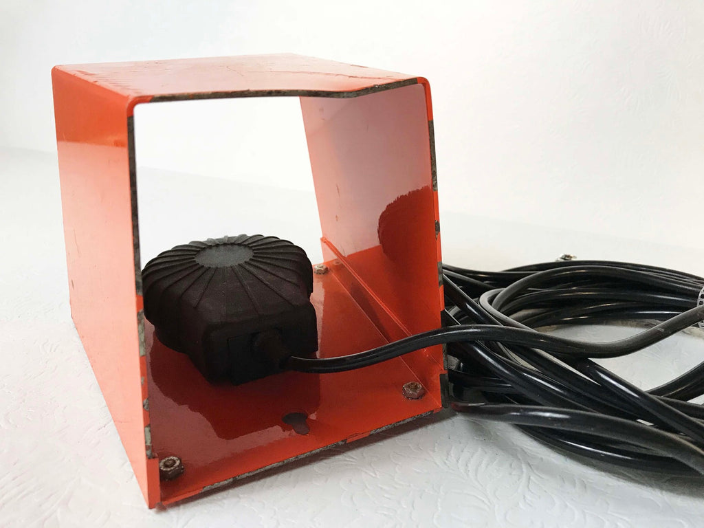 LaserScope Lasers Pneumatic Foot Pedal Switch Footswitch w/ Orange Guard Damaged
