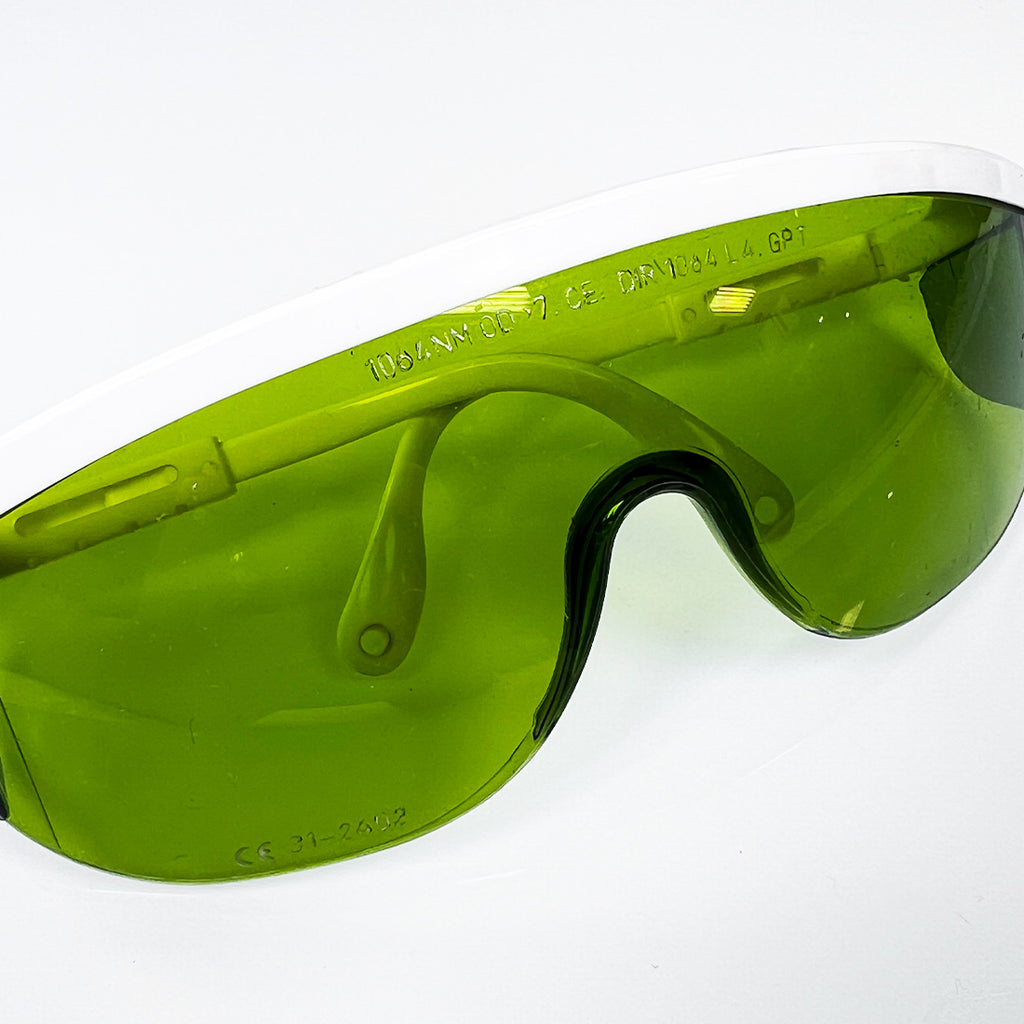 Lumenis NdYAG Laser Operator Eyewear Green Safety Glasses 1064nm OD 7+ 31-2402