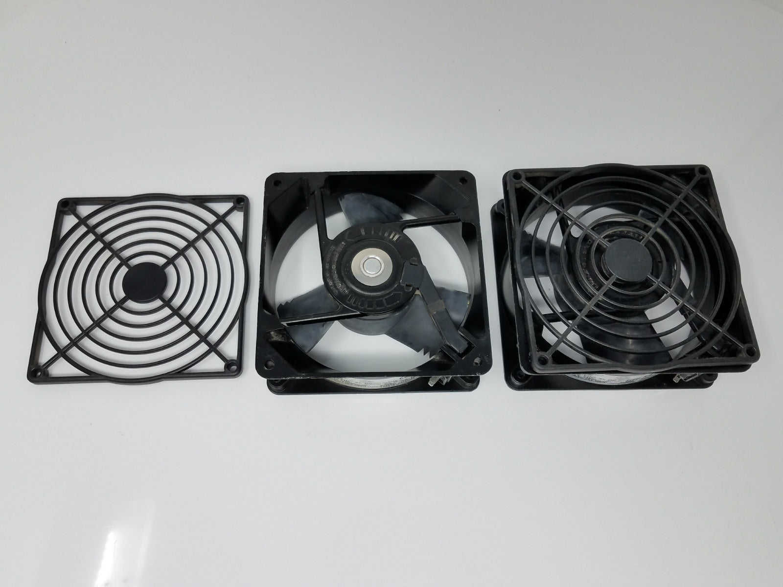 Lytron Cooling Fan For Heat Exchanger Muffin XL DC Model MD24B2 Lot of 2 *AS IS*