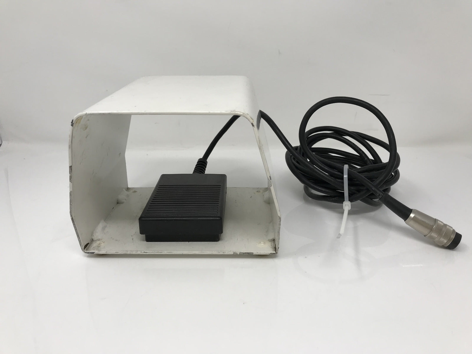 Asclepion Mediostar Foot Pedal Switch Control 6 Pin AS IS FOR PARTS