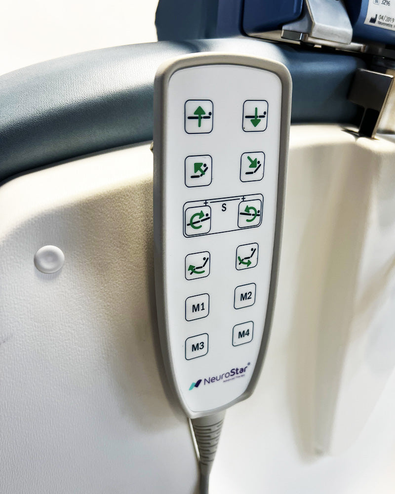2023 Neurostar TMS Therapy System + Chair Computer System Handpiece Electronic Box