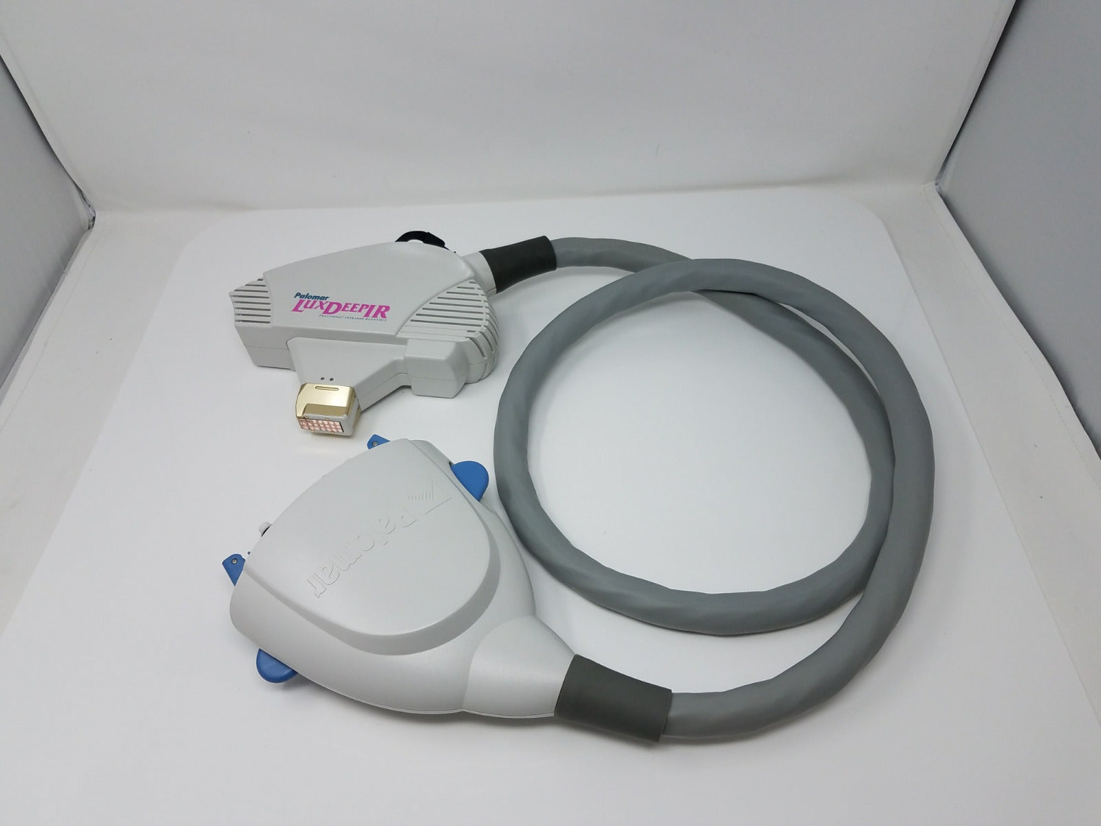 PALOMAR LuxDeepIR LASER Handpiece Lux Deep IR 2010 Fractional Infrared LOW SHOTS