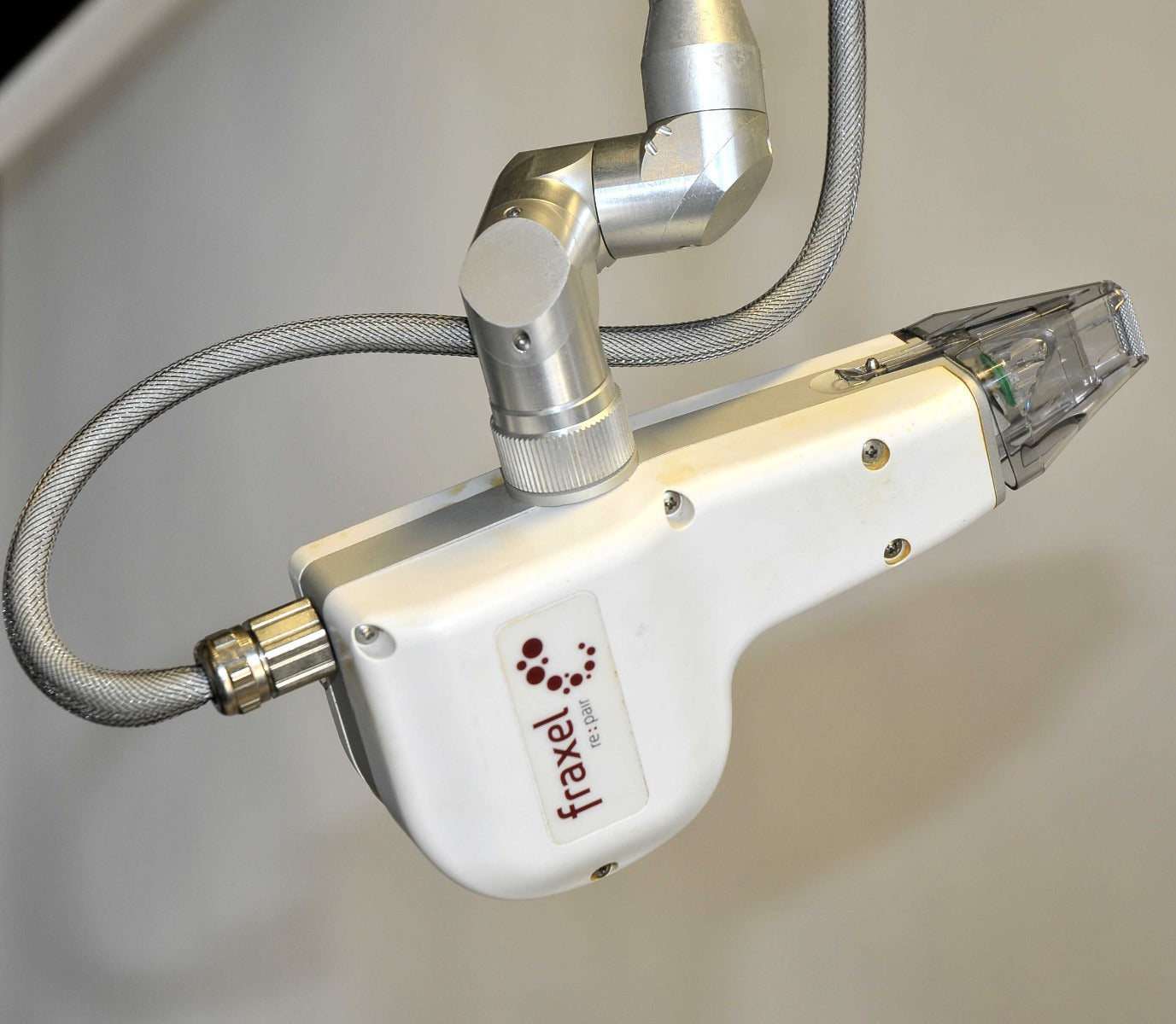 Reliant Fraxel RePair Re:Pair CO2 Fractional Skin Resurfacing Ablative Laser C02