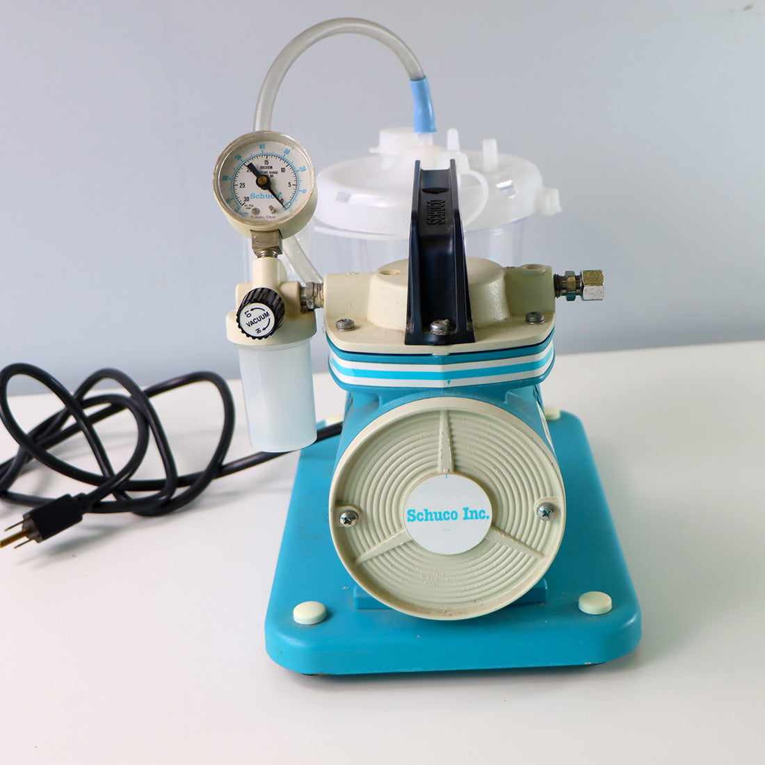 Schuco-Vac Portable Suction Aspirator w/ 1500 ml Canister, & Molded Base