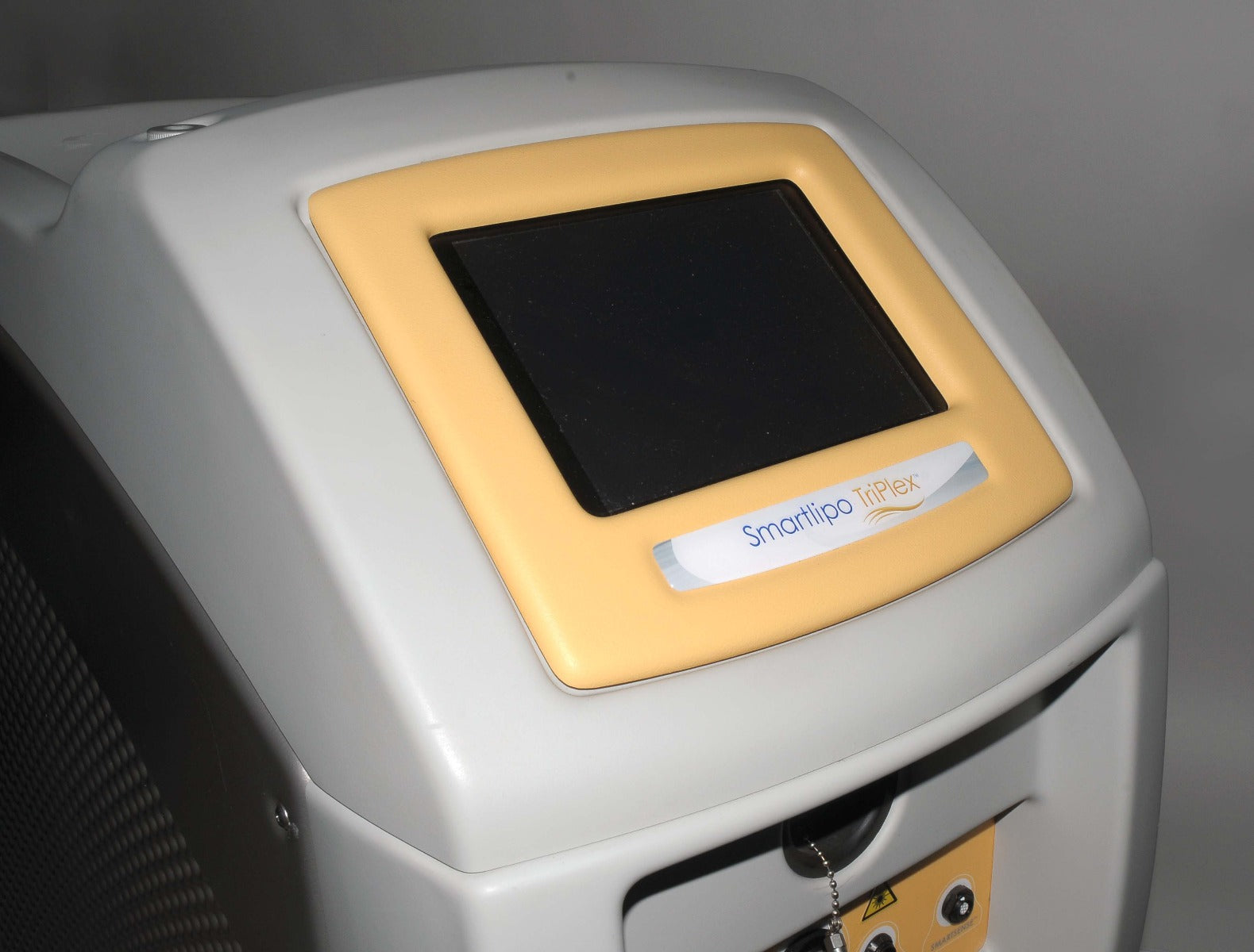 SmartLipo 2011 SLT II Triplex w Cellulaze Precision Cynosure Cosmetic Laser